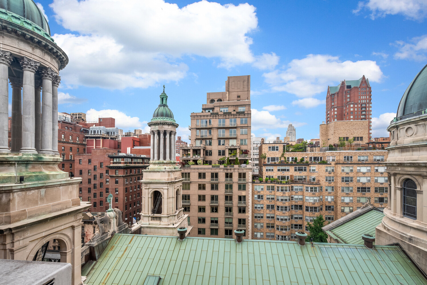 New York City, New York, 10021, United States, 1 Bedroom Bedrooms, ,1 BathroomBathrooms,Residential,For Sale,1892172