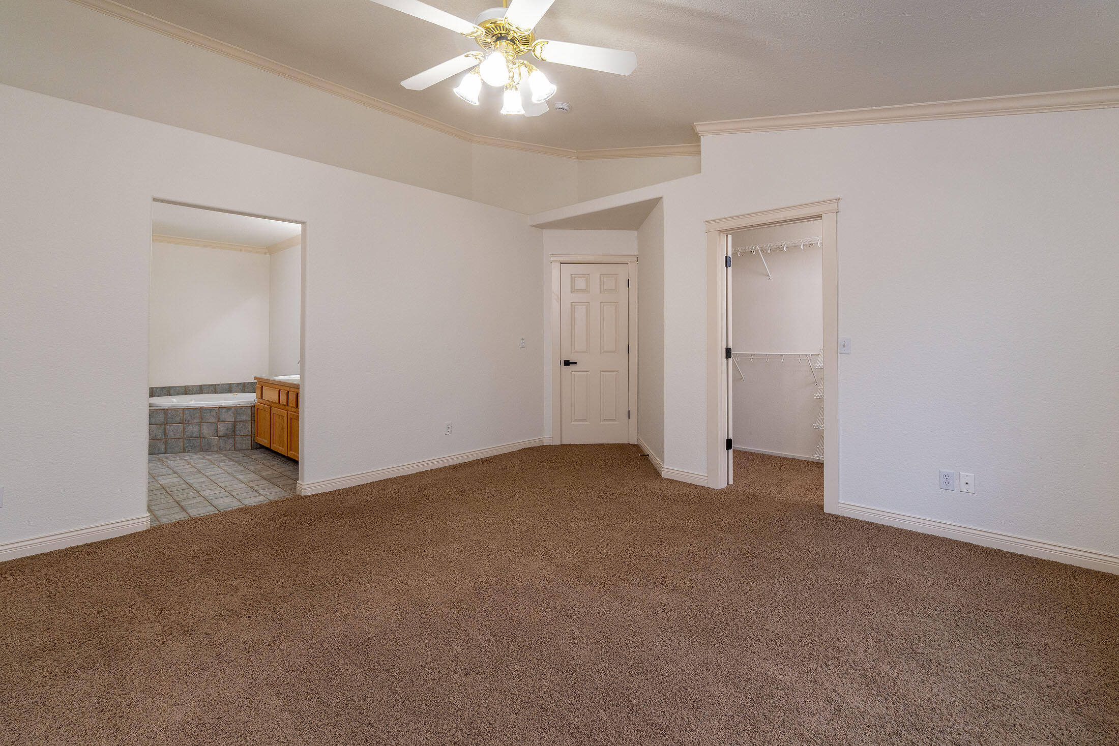 Redmond, Oregon, 97756, United States, 3 Bedrooms Bedrooms, ,3 BathroomsBathrooms,Residential,For Sale,1989039