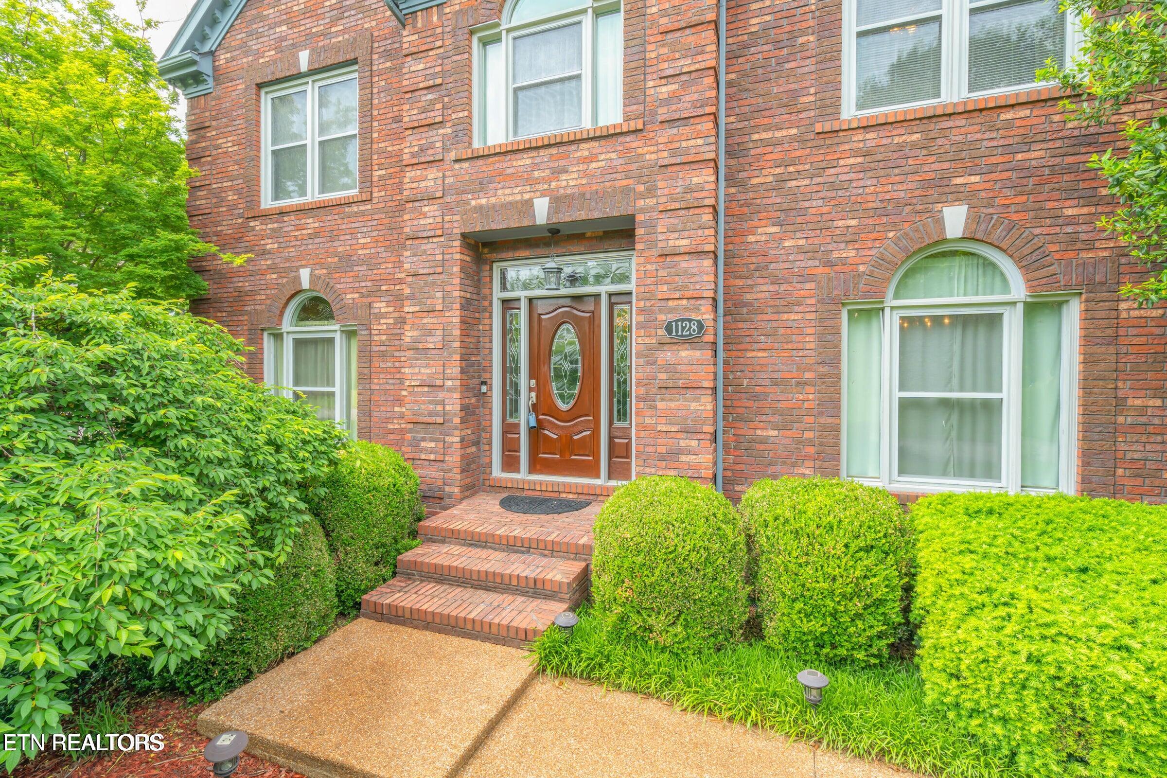 Kingston, Tennessee, 37763, United States, 3 Bedrooms Bedrooms, ,3 BathroomsBathrooms,Residential,For Sale,1897842