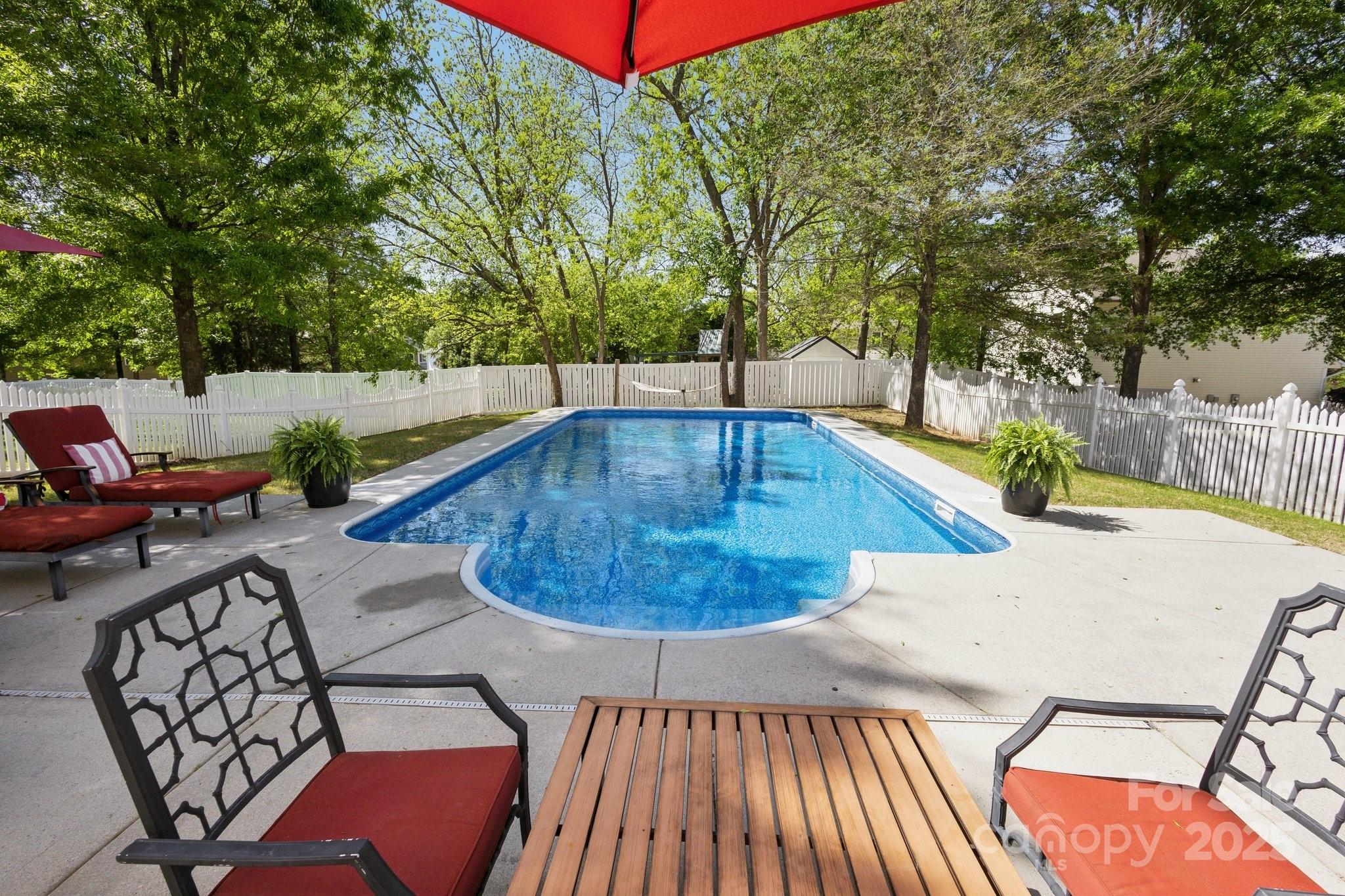 Fort Mill, South Carolina, 29708, United States, 5 Bedrooms Bedrooms, ,3 BathroomsBathrooms,Residential,For Sale,1793097