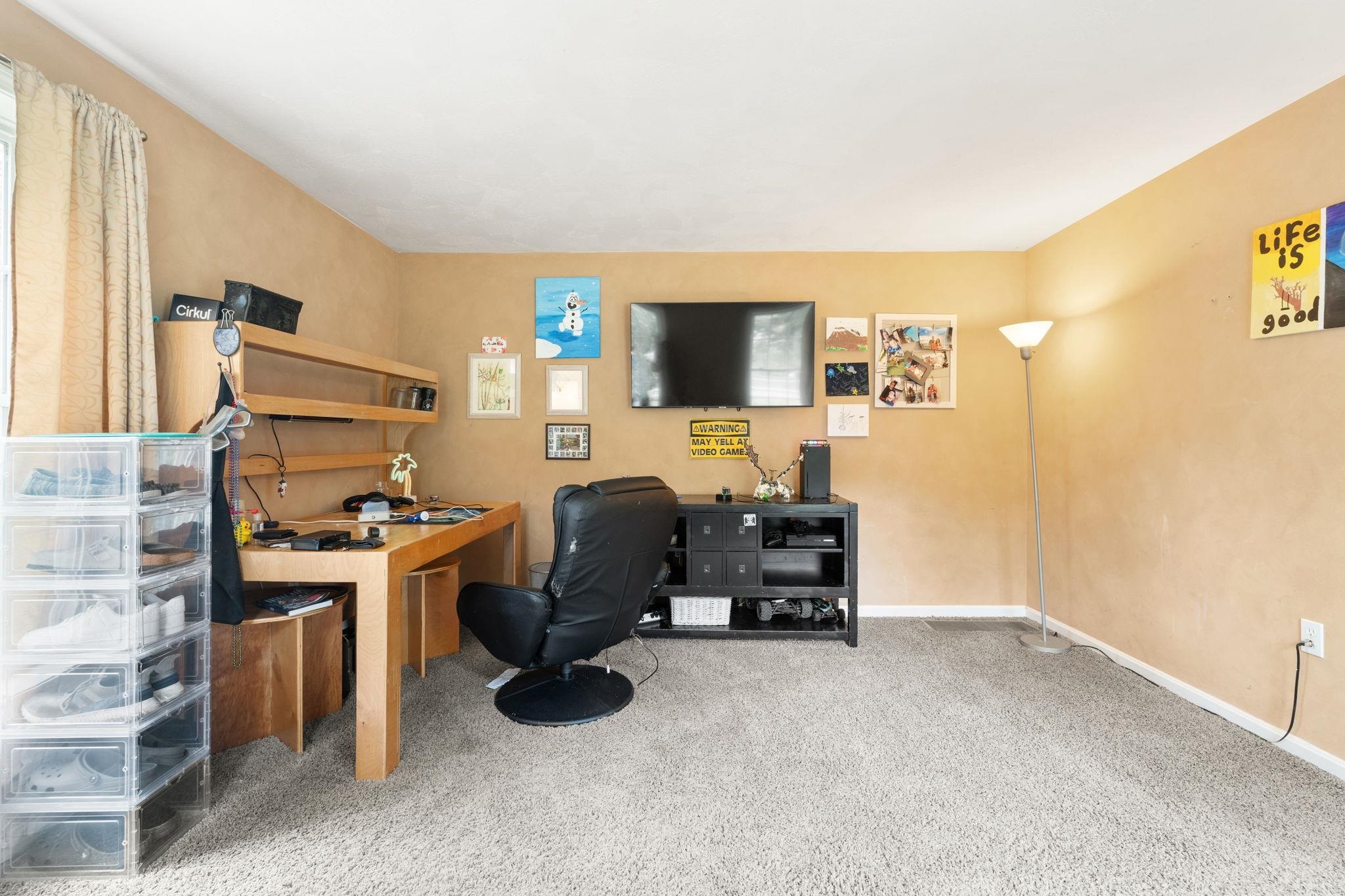 Londonderry, New Hampshire, 03053, United States, ,Residential,For Sale,1916395