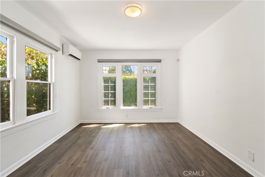 Los Angeles, California, 90019, United States, ,Residential,For Sale,2022270
