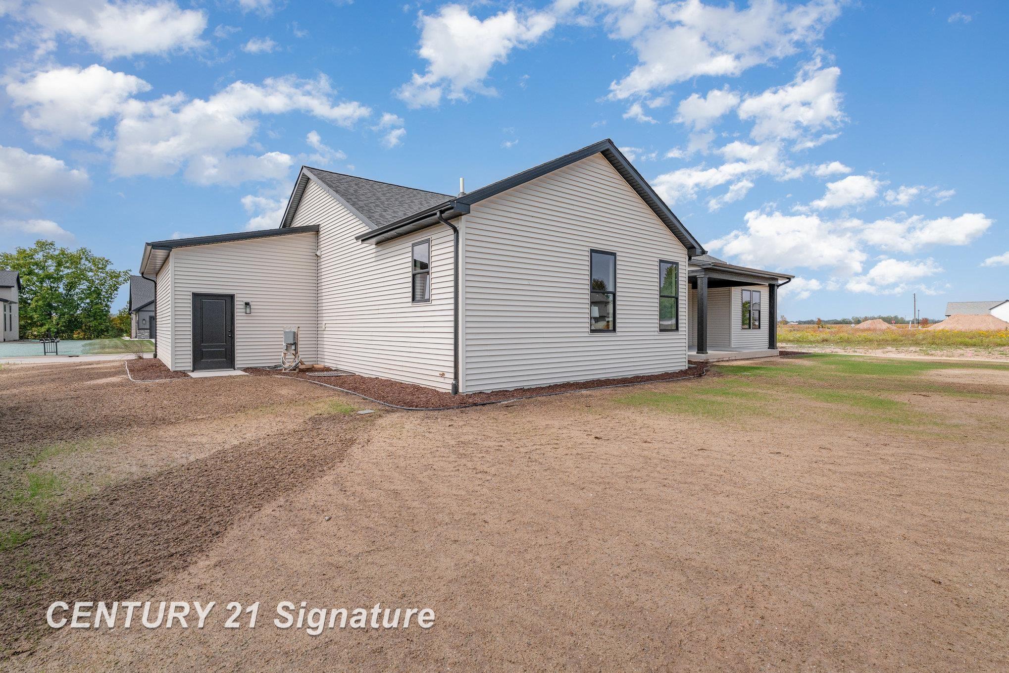 Freeland, Michigan, 48623, United States, 3 Bedrooms Bedrooms, ,3 BathroomsBathrooms,Residential,For Sale,1983558