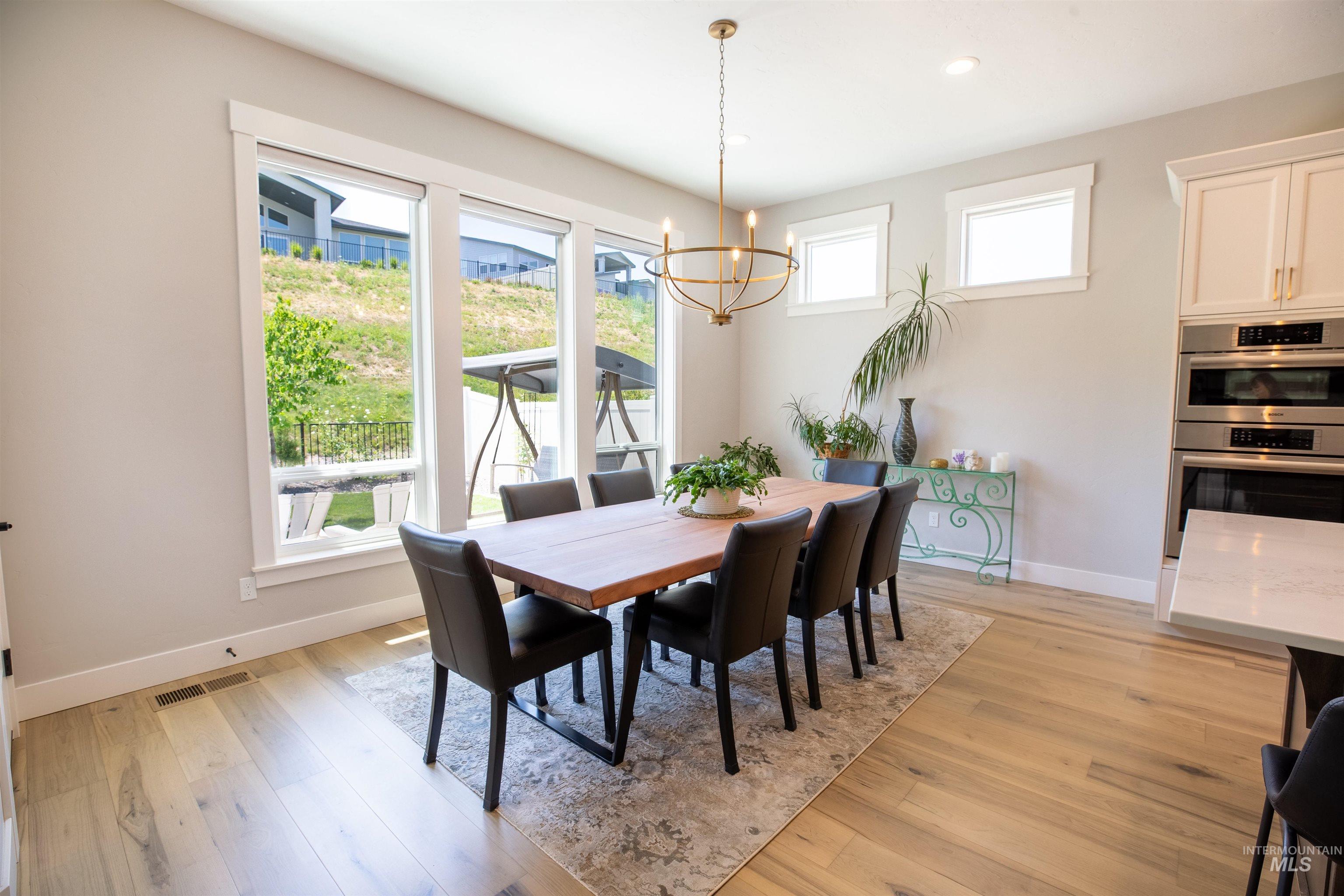 Meridian, Idaho, 83642, United States, 3 Bedrooms Bedrooms, ,3 BathroomsBathrooms,Residential,For Sale,1901356