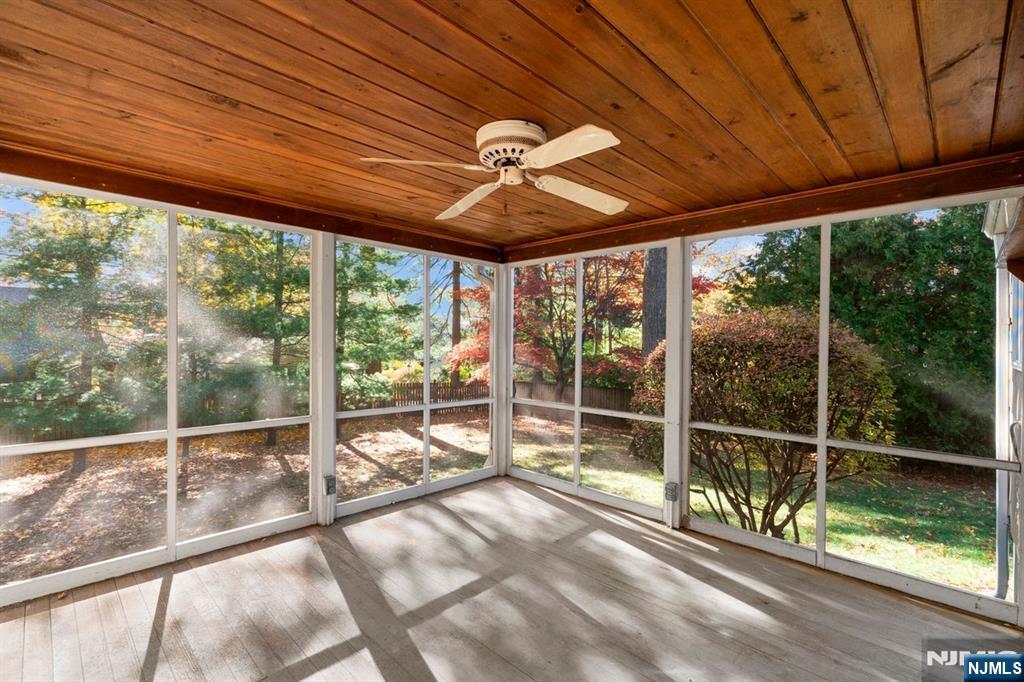 Midland Park, New Jersey, 07432, United States, 3 Bedrooms Bedrooms, ,2 BathroomsBathrooms,Residential,For Sale,1989526