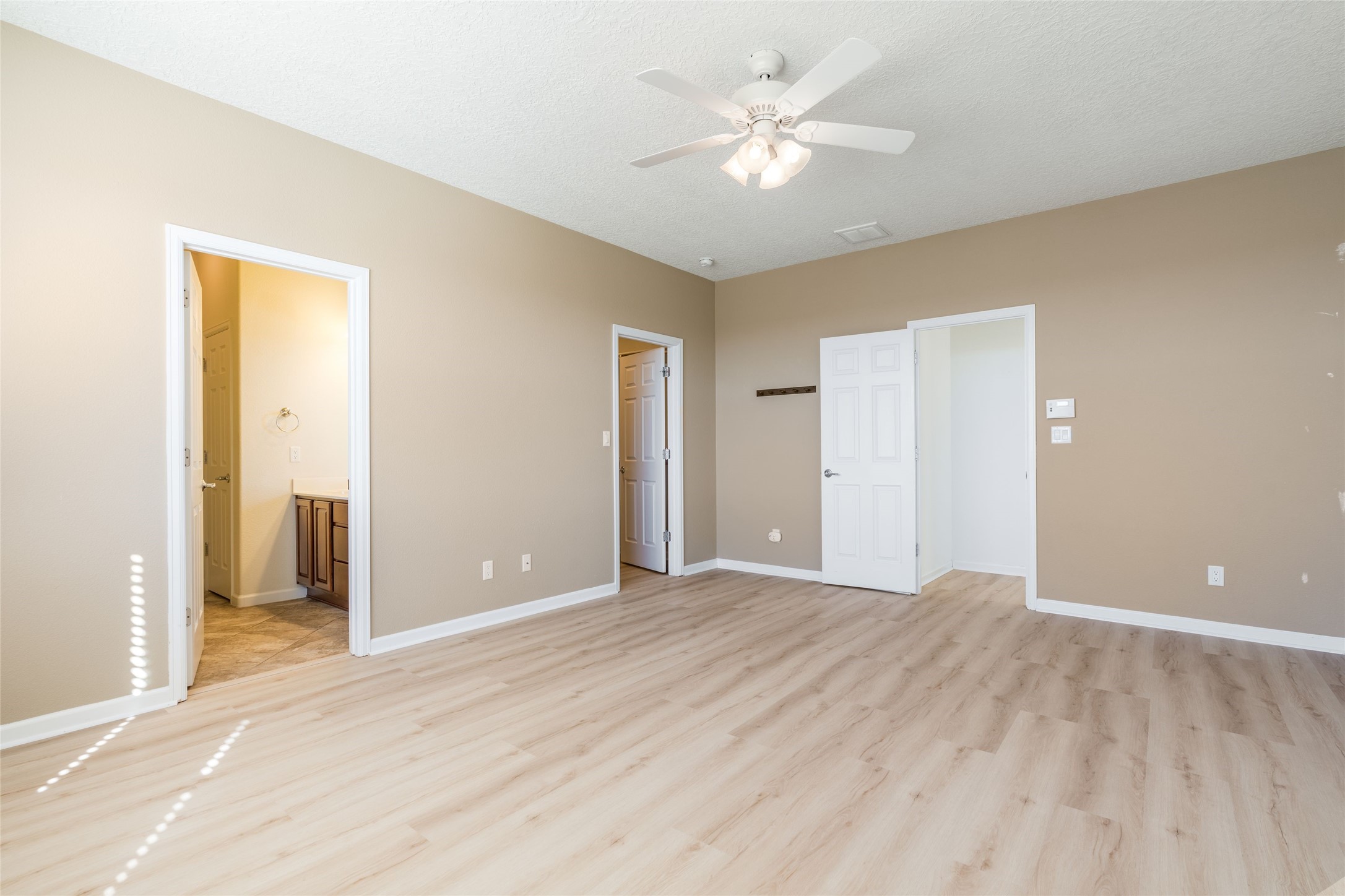  4010 Sierra Alta Ave NE - 物件實景