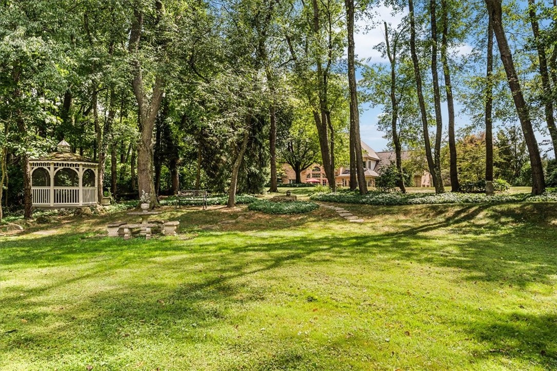 Marshall, Pennsylvania, 15090, United States, 4 Bedrooms Bedrooms, ,5 BathroomsBathrooms,Residential,For Sale,1989478