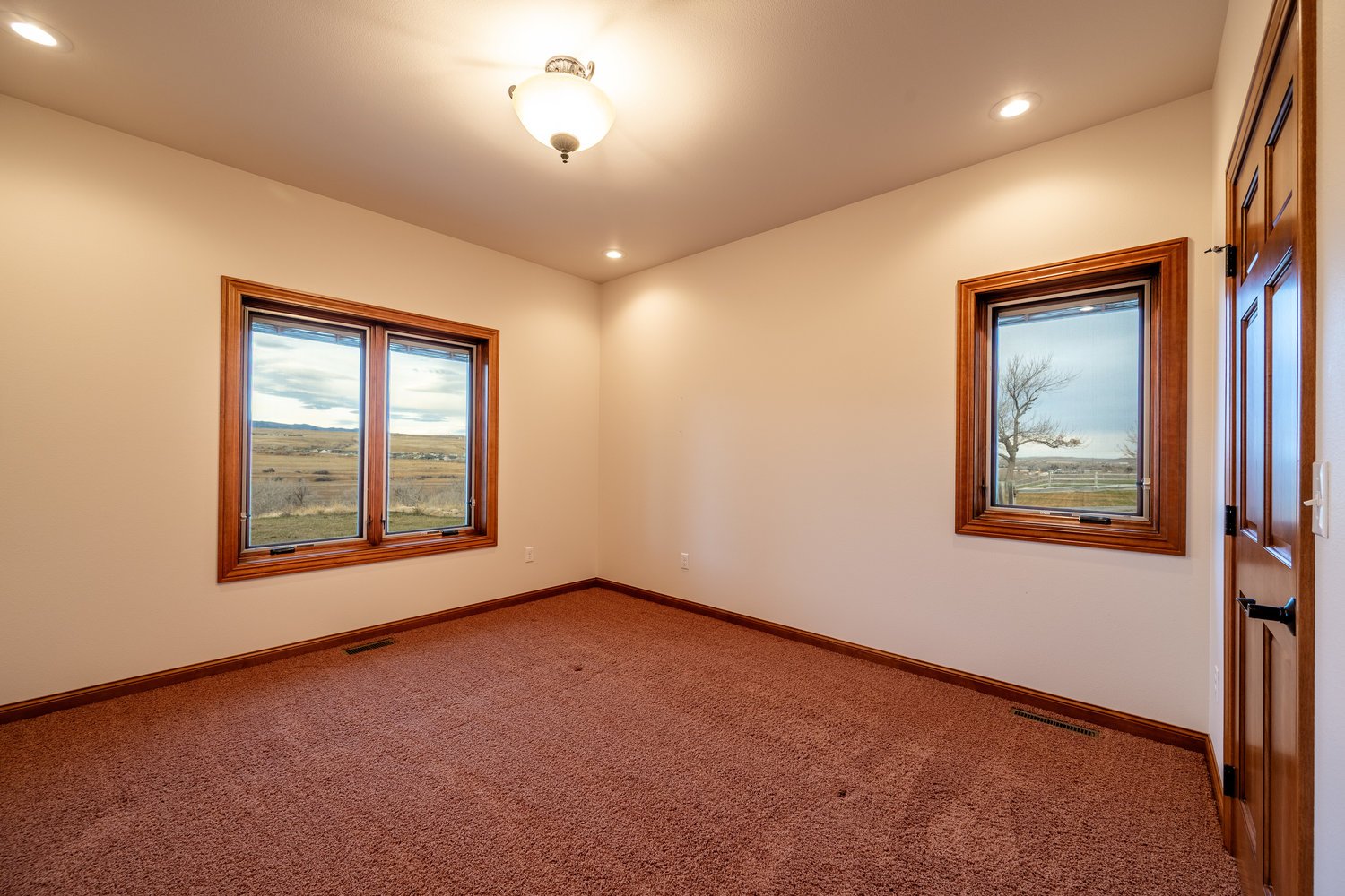 Buffalo, Wyoming, 82834, United States, 4 Bedrooms Bedrooms, ,4 BathroomsBathrooms,Residential,For Sale,2005506