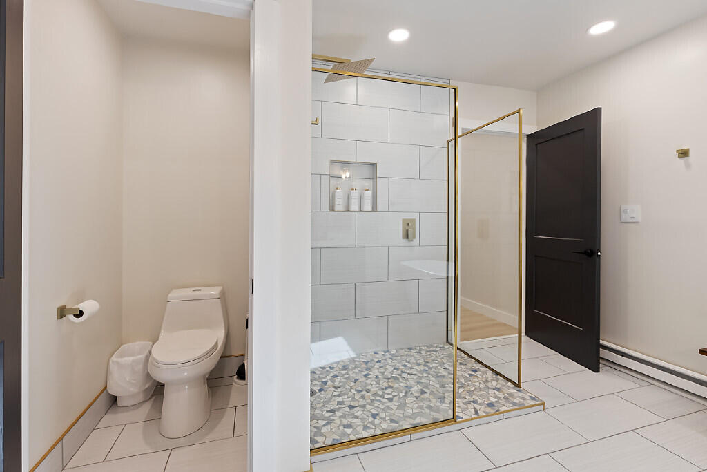 Gouldsboro, Maine, 04607, United States, 3 Bedrooms Bedrooms, ,2 BathroomsBathrooms,Residential,For Sale,1901122