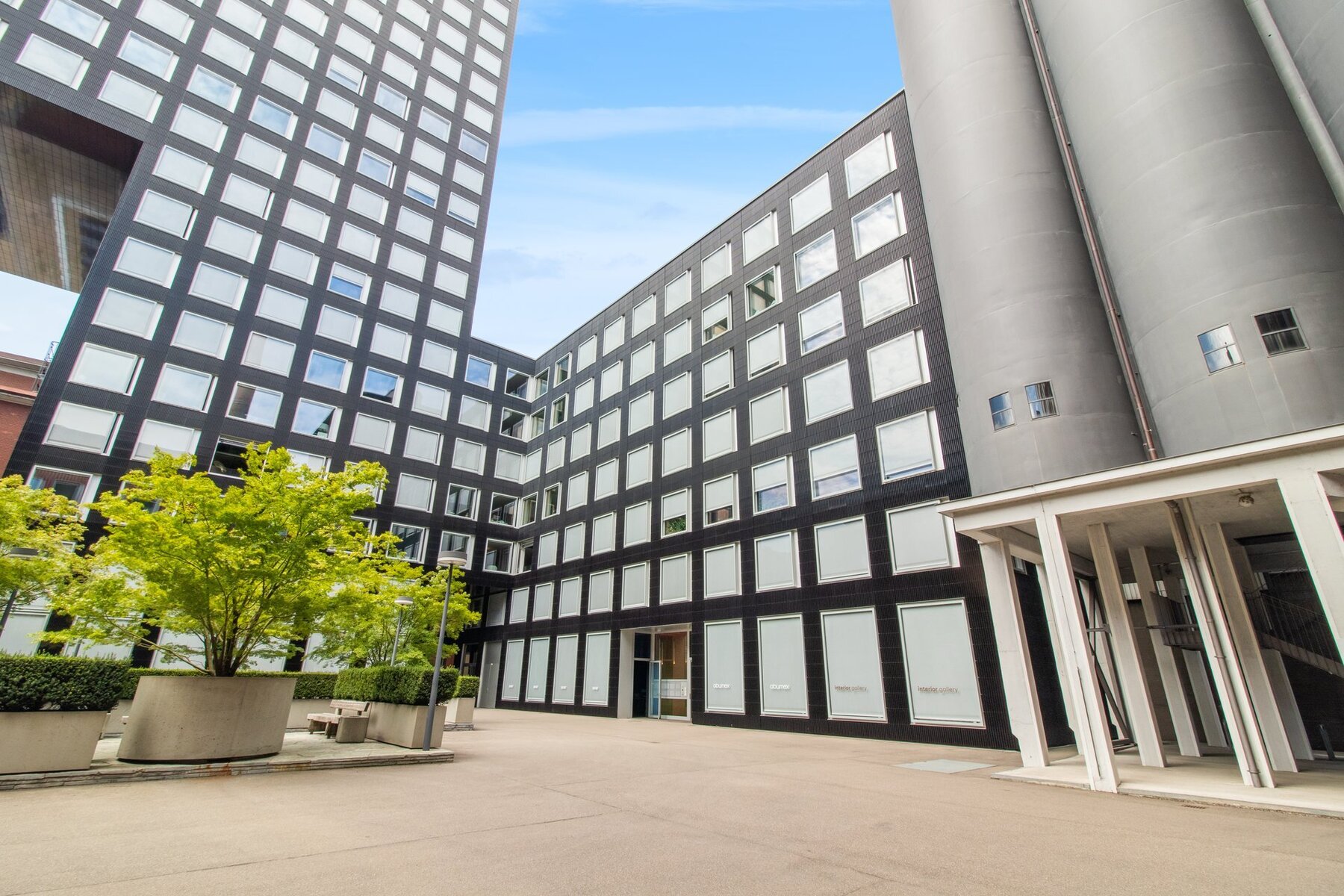  Löwenbräu-Area- Black-Tower Apartment/Office - 物件實景