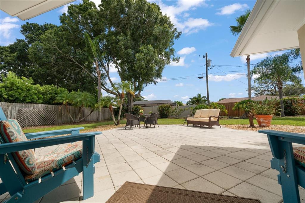 Belleair, Florida, 33756, United States, 2 Bedrooms Bedrooms, ,2 BathroomsBathrooms,Residential,For Sale,1988063