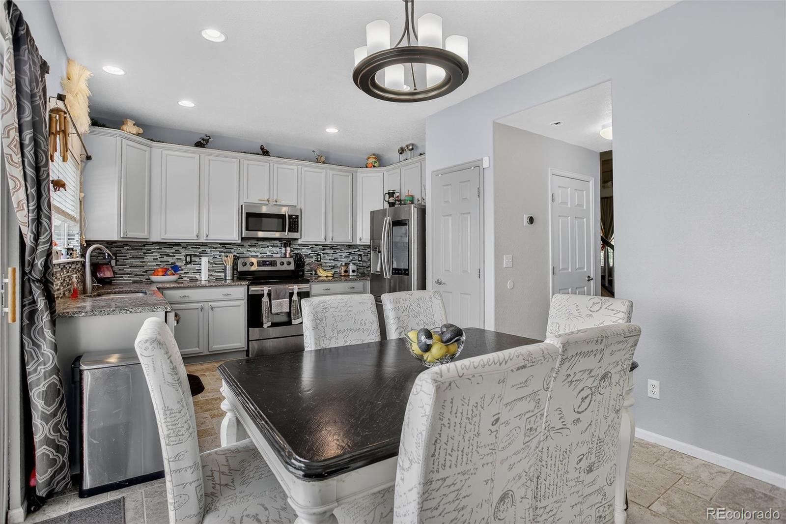 Aurora, Colorado, 80018, United States, 3 Bedrooms Bedrooms, ,3 BathroomsBathrooms,Residential,For Sale,1903575