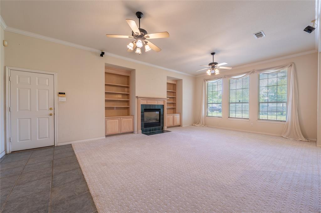 Crowley, Texas, 76036, United States, 4 Bedrooms Bedrooms, ,3 BathroomsBathrooms,Residential,For Sale,1930619