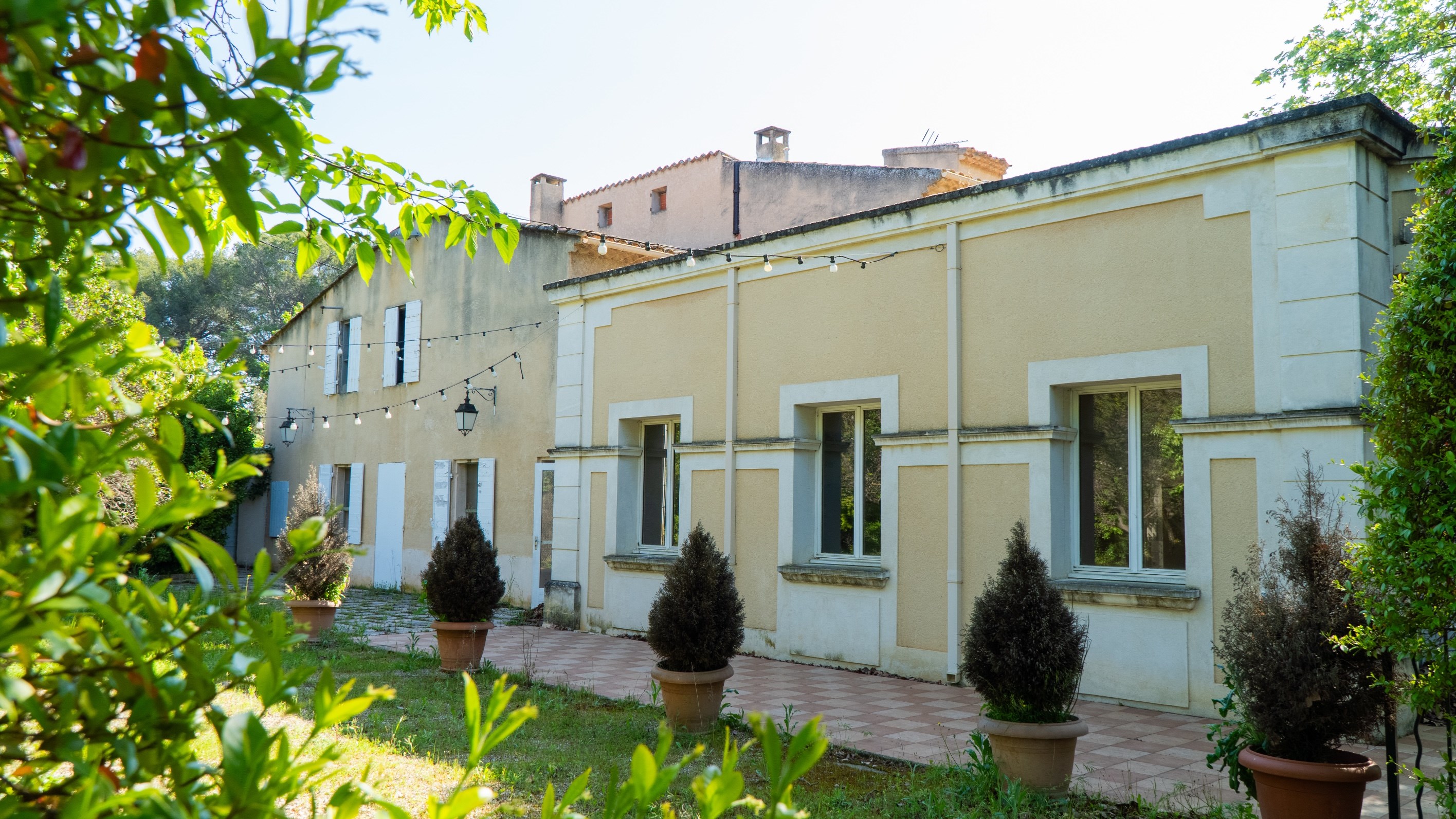  Multifunctional Property in the Heart of the Aix Countryside – Puyricard Area J… - 物件實景