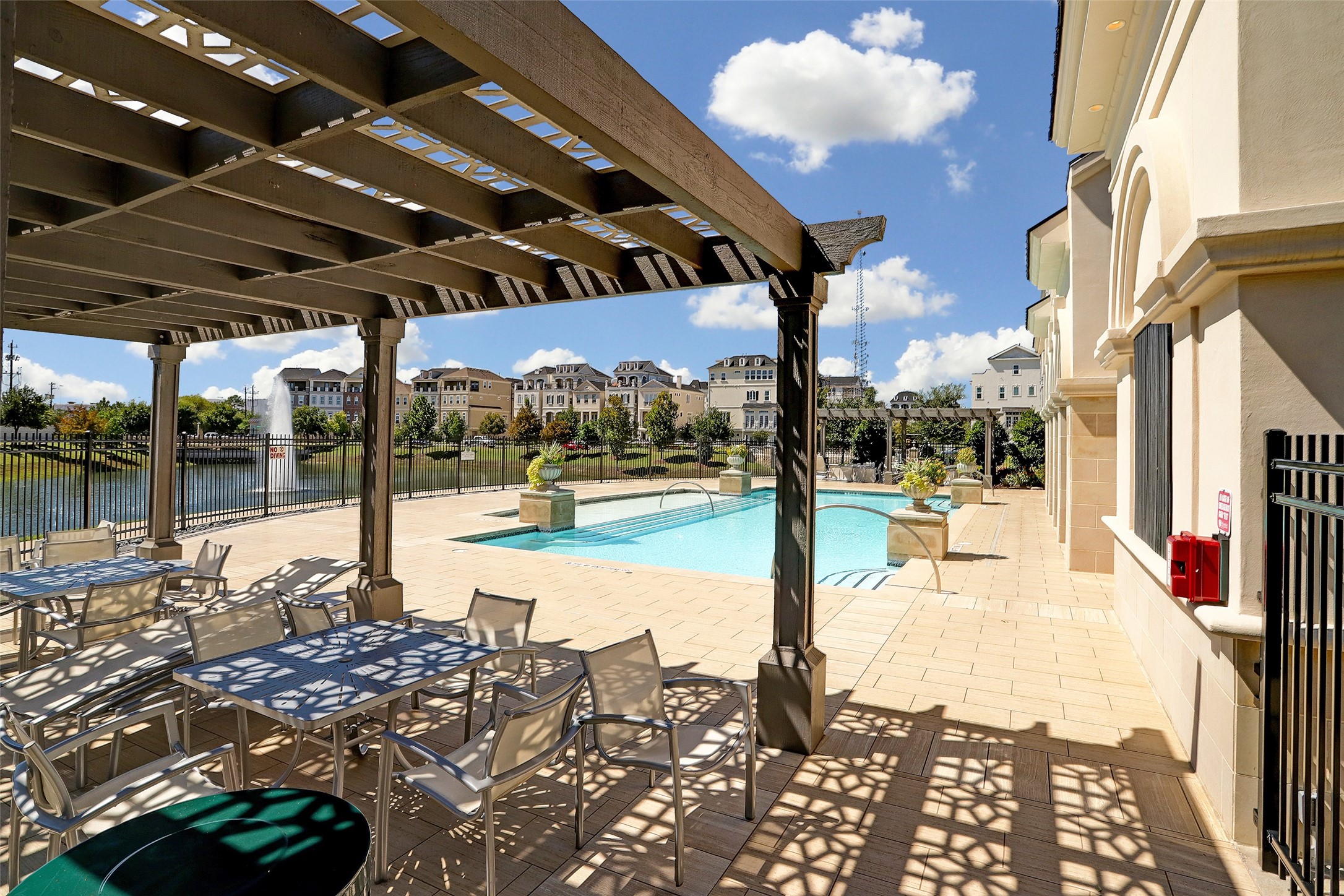  3622 Somerset York Lane - 物件實景