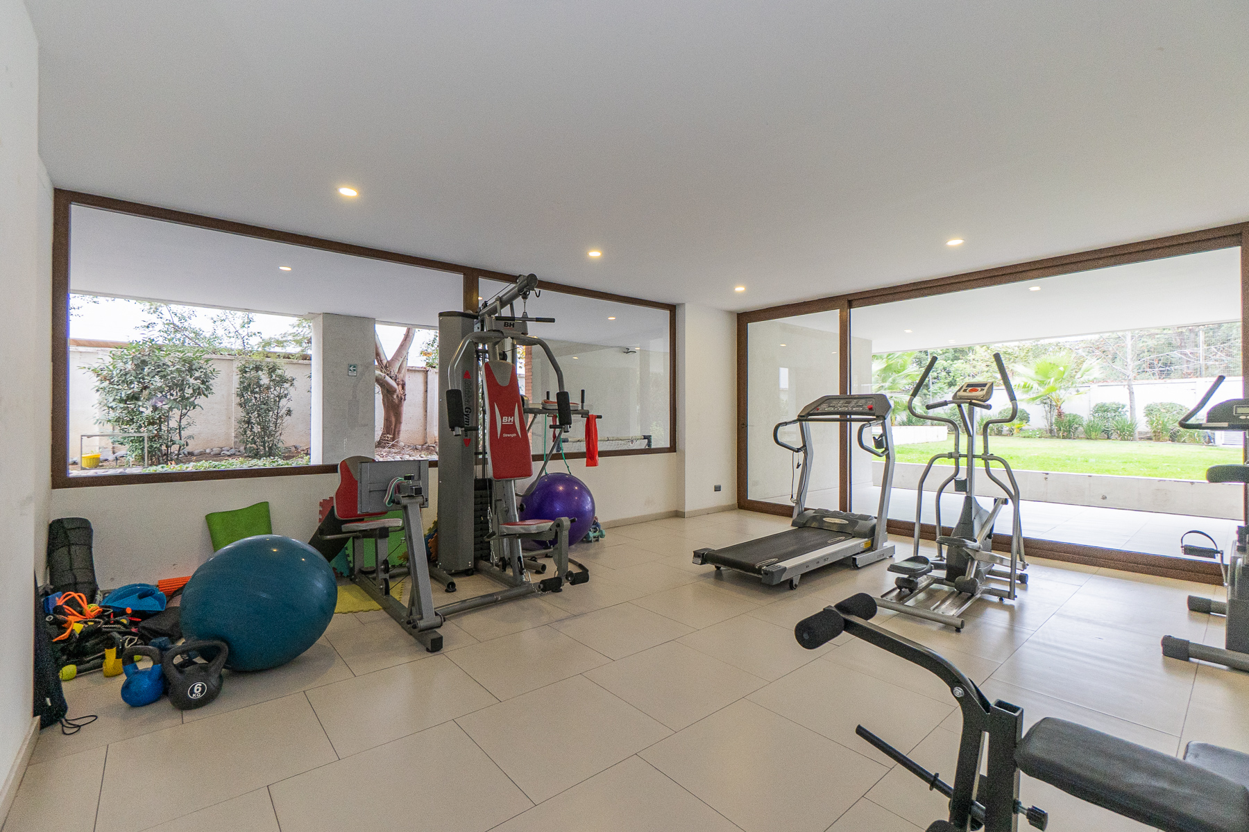  Modern 2-Bedroom, 2-Bathroom Apartment – Ideal Investment Opportunity - 物件實景