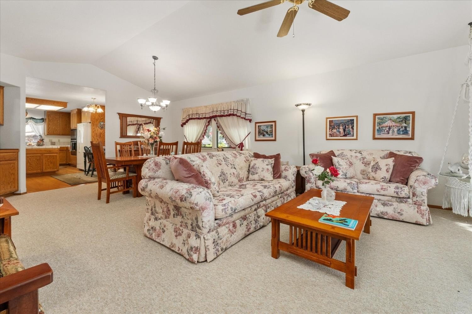 Angels Camp, California, 95222, United States, 3 Bedrooms Bedrooms, ,2 BathroomsBathrooms,Residential,For Sale,1881530