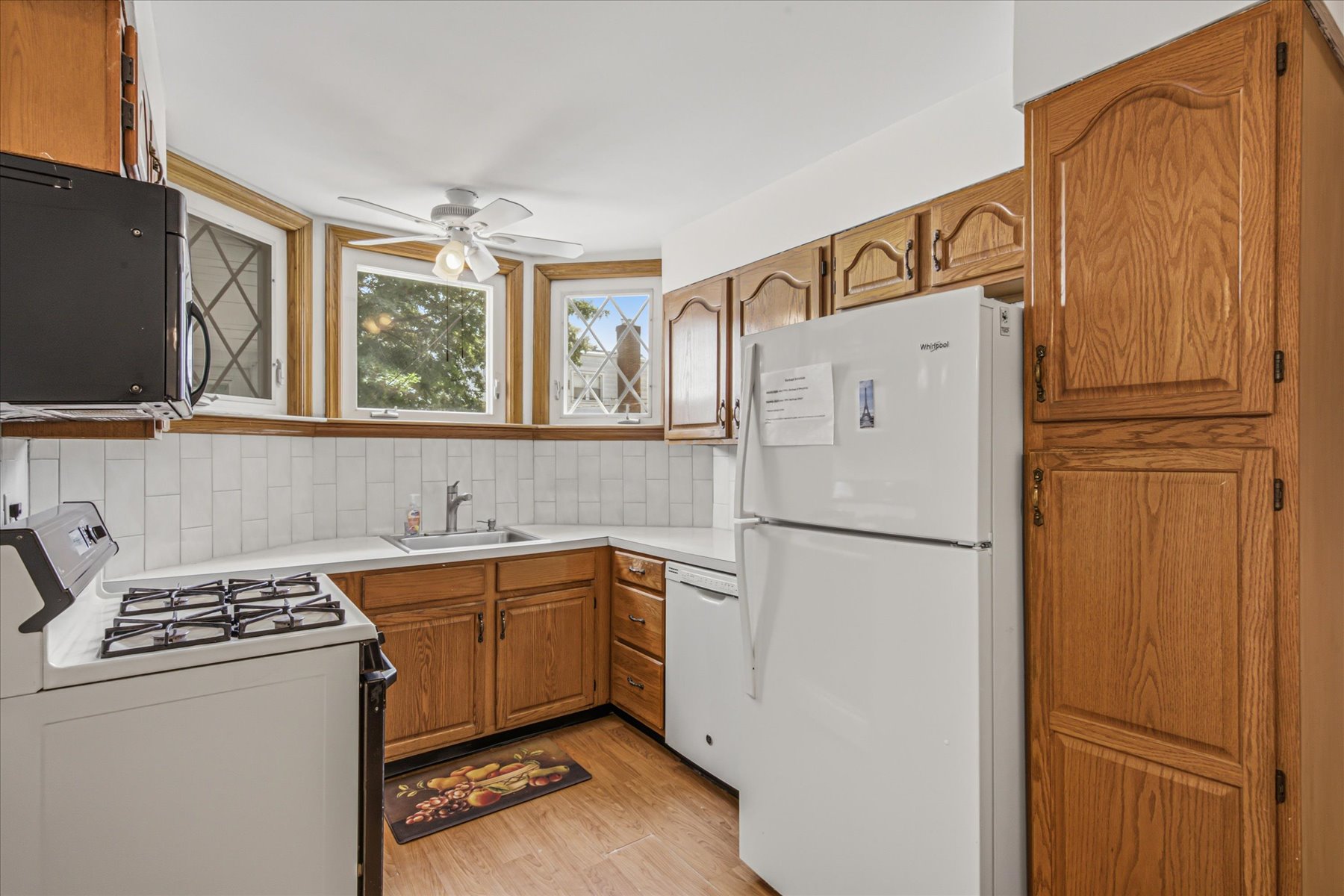  198-22 29th Avenue, Flushing, NY, 11358 - 物件實景