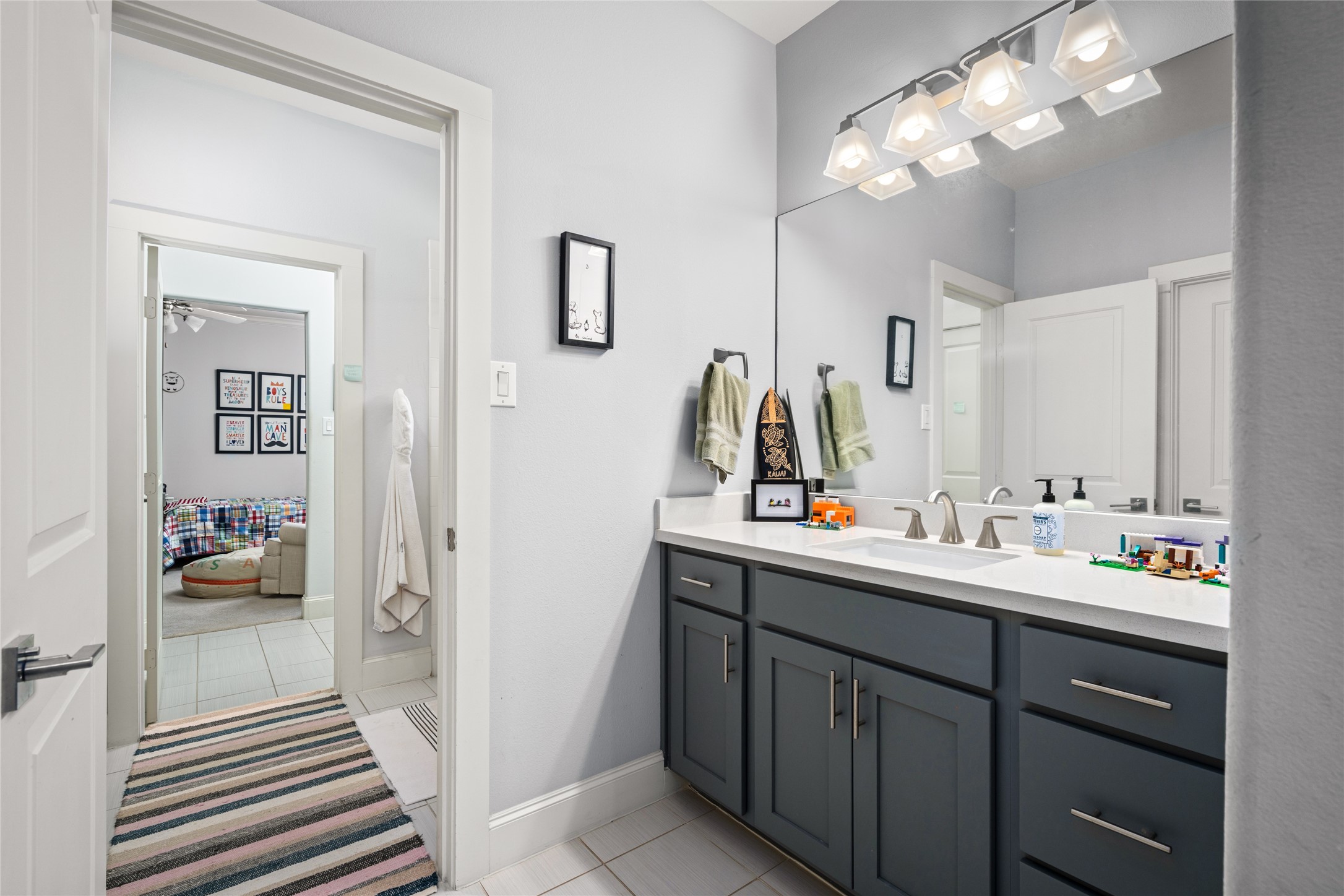  1045 Rosepoint Street - 物件實景