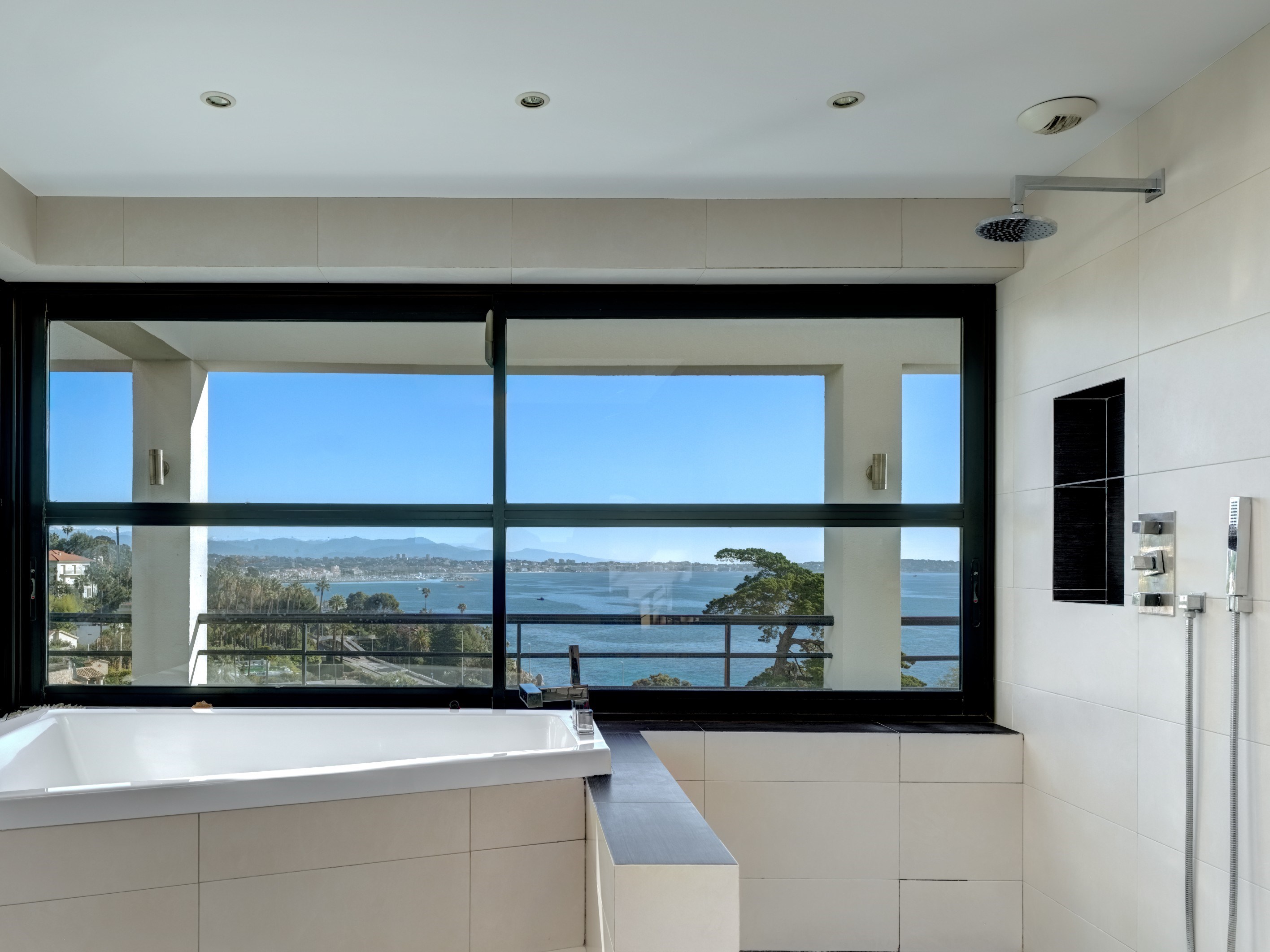  Cannes Californie villa 300 sqm sea view Cap d’Antibes 6 bedroom pool guest apa… - 物件實景