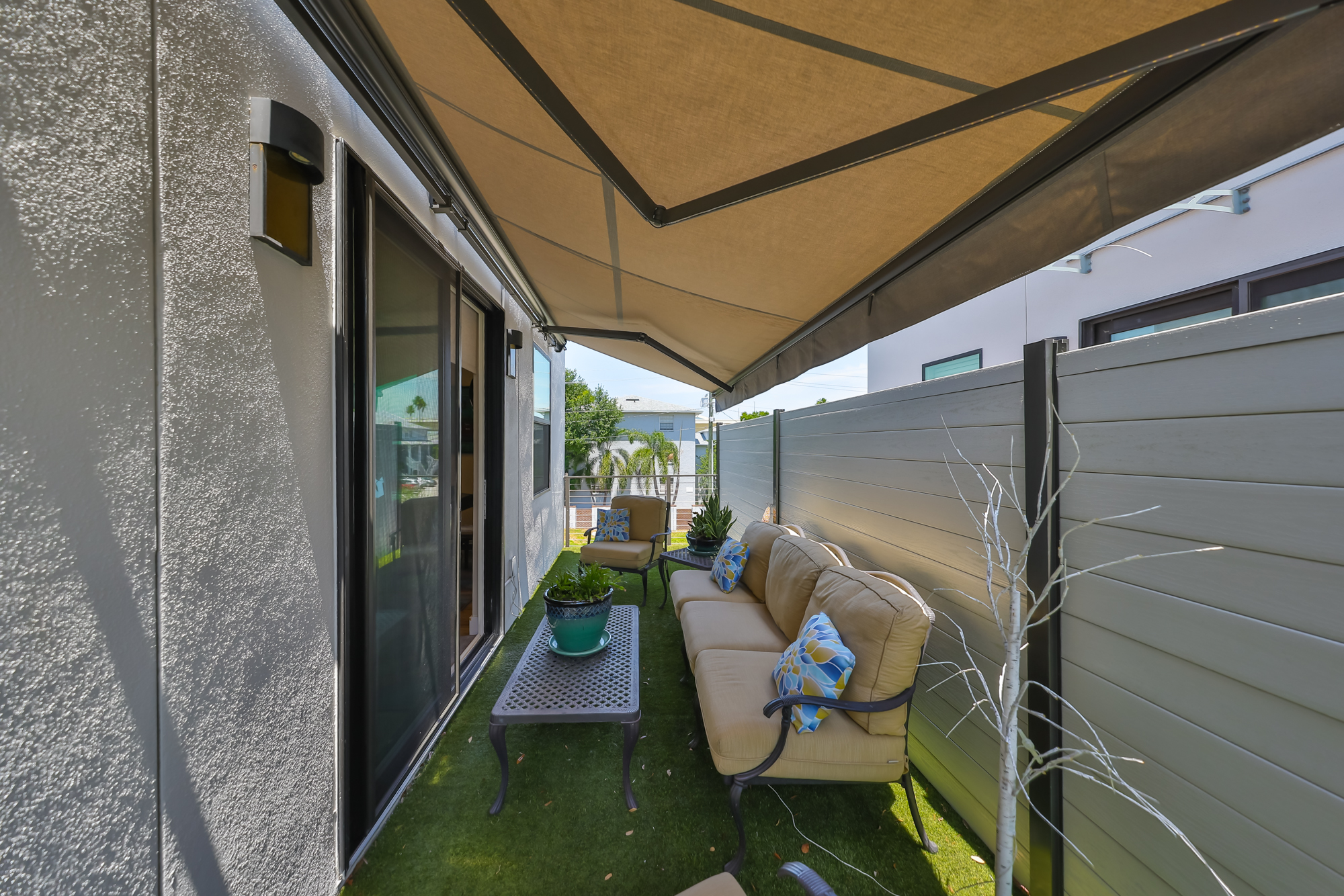 Tampa, Florida, 36611, United States, 3 Bedrooms Bedrooms, ,4 BathroomsBathrooms,Residential,For Sale,1931237