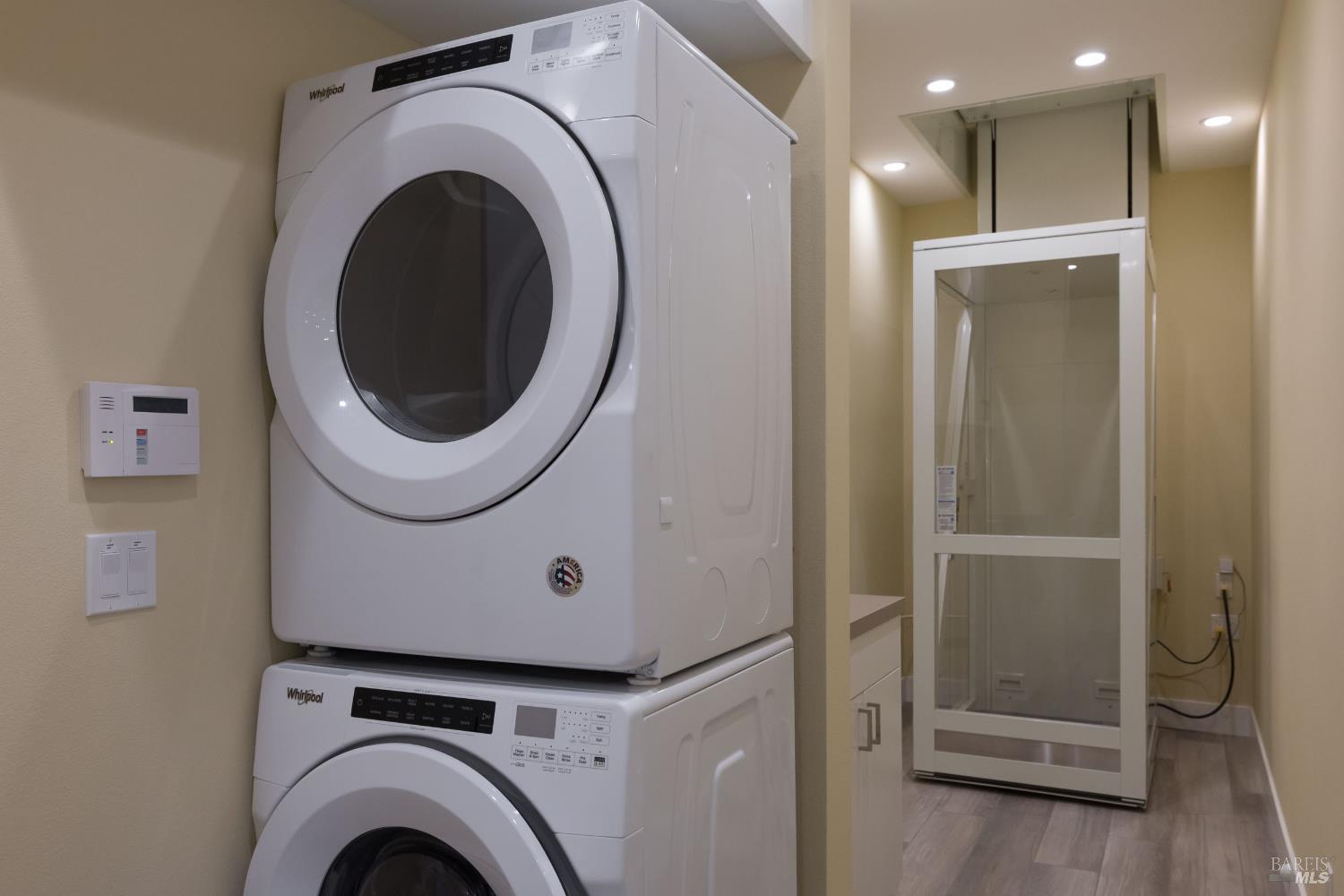 Santa Rosa, California, 95401, United States, 4 Bedrooms Bedrooms, ,4 BathroomsBathrooms,Residential,For Sale,1993093