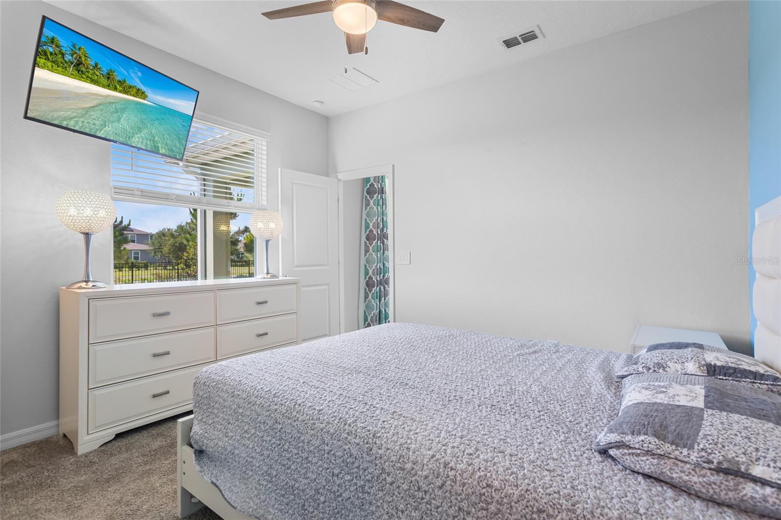 MOUNT DORA, Florida, 32757, United States, 4 Bedrooms Bedrooms, ,4 BathroomsBathrooms,Residential,For Sale,1978918