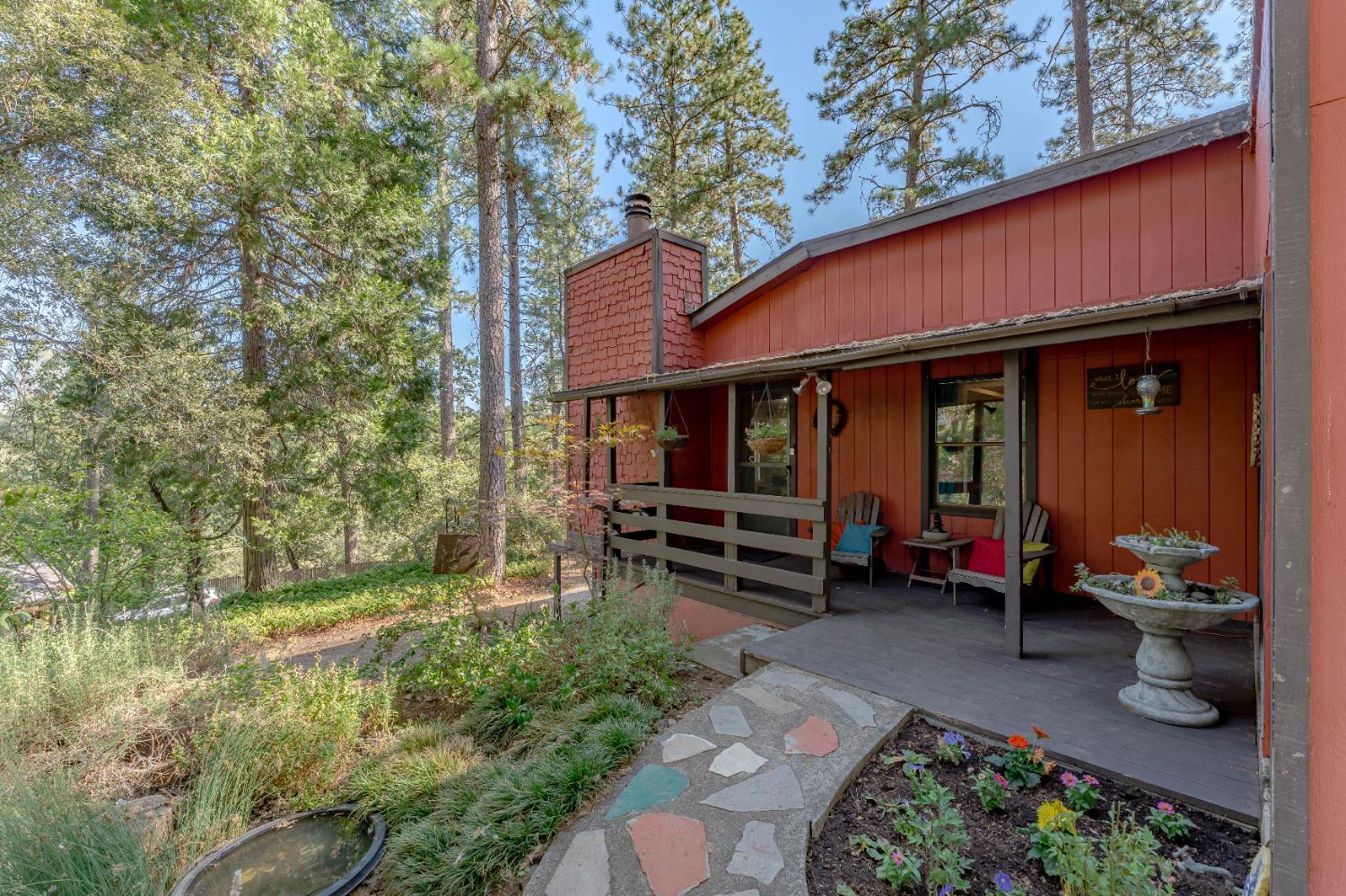 Colfax, California, 95713, United States, 3 Bedrooms Bedrooms, ,2 BathroomsBathrooms,Residential,For Sale,1940988