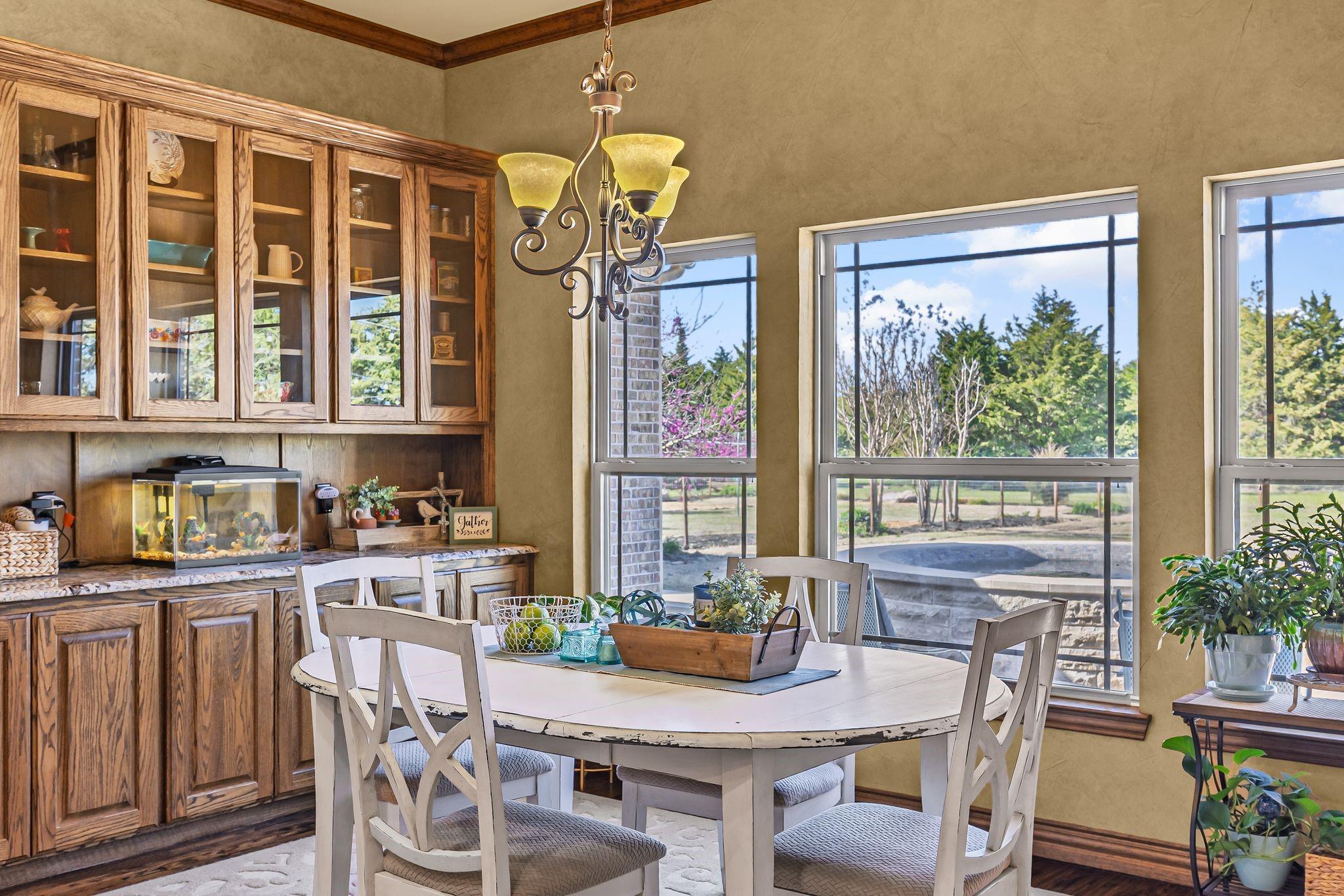 Caddo Mills, Texas, 75135, United States, 4 Bedrooms Bedrooms, ,5 BathroomsBathrooms,Residential,For Sale,1984290