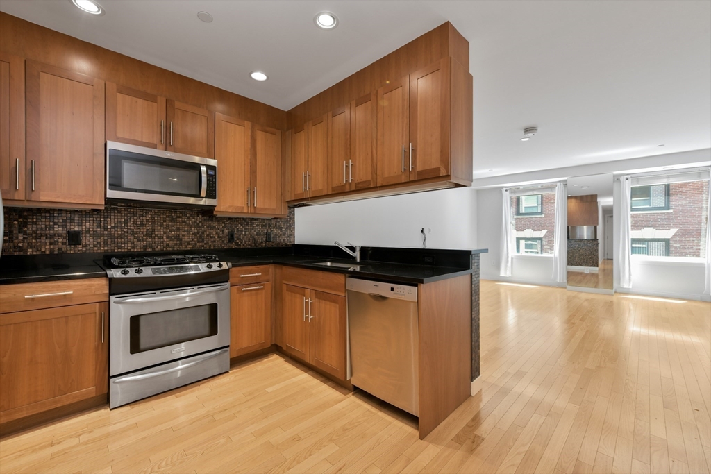 Boston, Massachusetts, 02110, United States, 1 Bedroom Bedrooms, ,1 BathroomBathrooms,Residential,For Sale,1924079