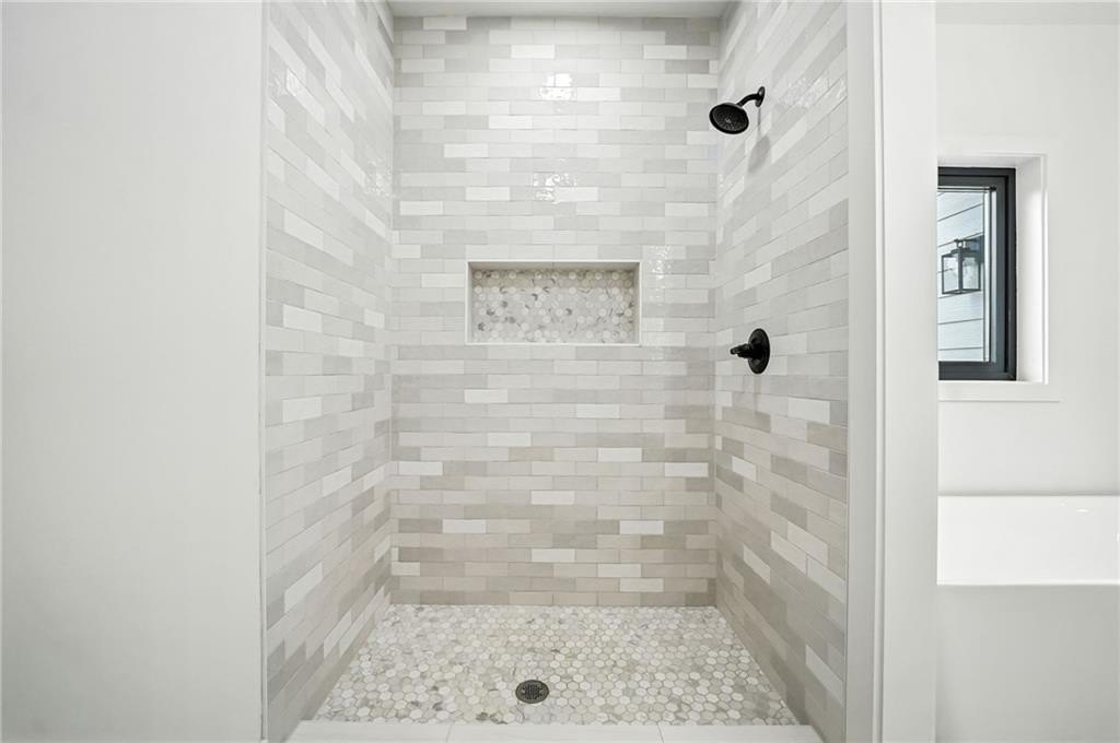 Talking Rock, Georgia, 30175, United States, 3 Bedrooms Bedrooms, ,3 BathroomsBathrooms,Residential,For Sale,1973806