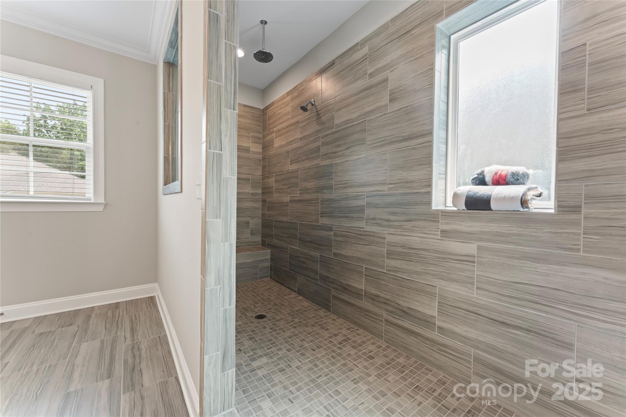 Fort Mill, South Carolina, 29707, United States, 5 Bedrooms Bedrooms, ,6 BathroomsBathrooms,Residential,For Sale,1982874