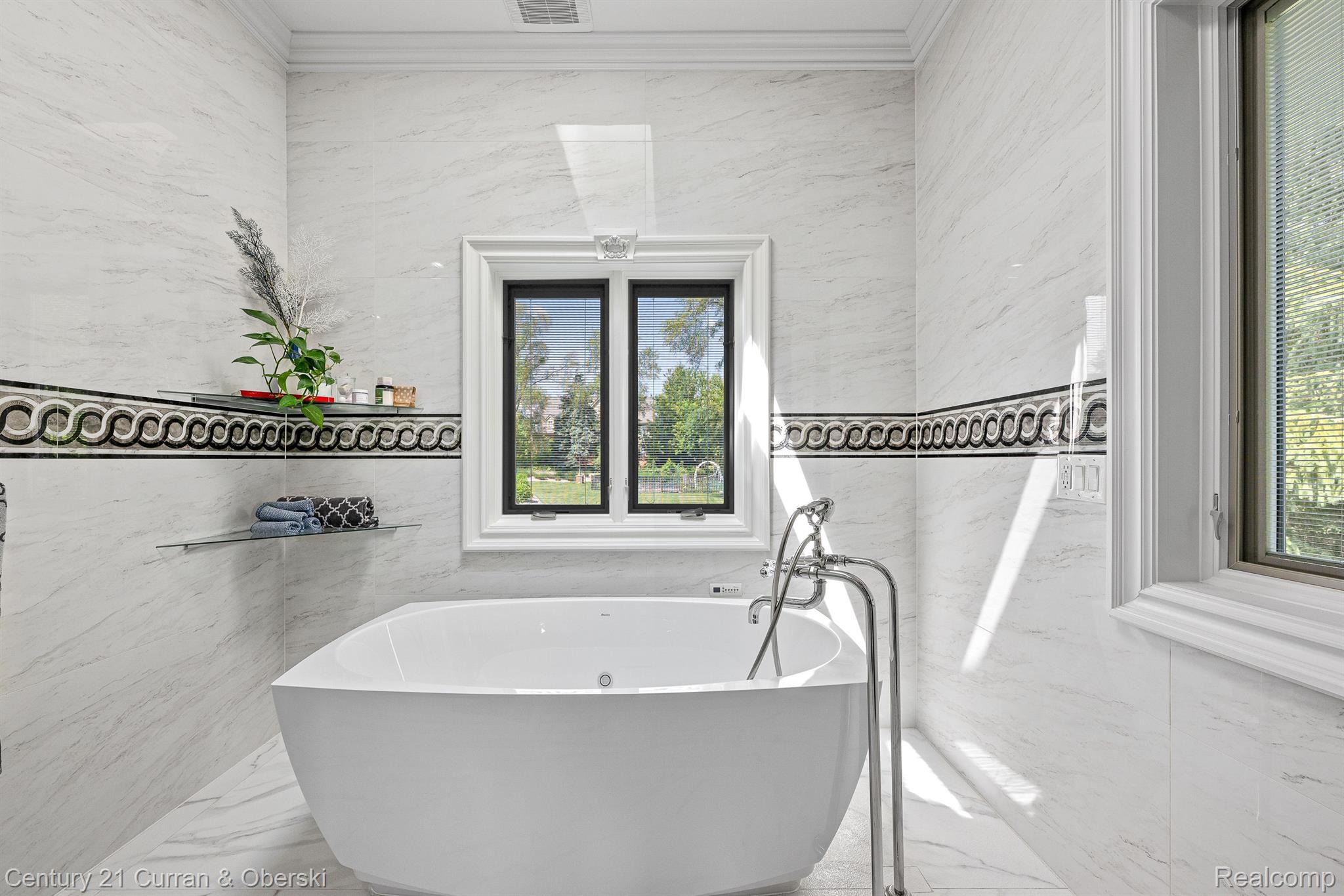 Northville Twp, Michigan, 48168, United States, 7 Bedrooms Bedrooms, ,10 BathroomsBathrooms,Residential,For Sale,1978218