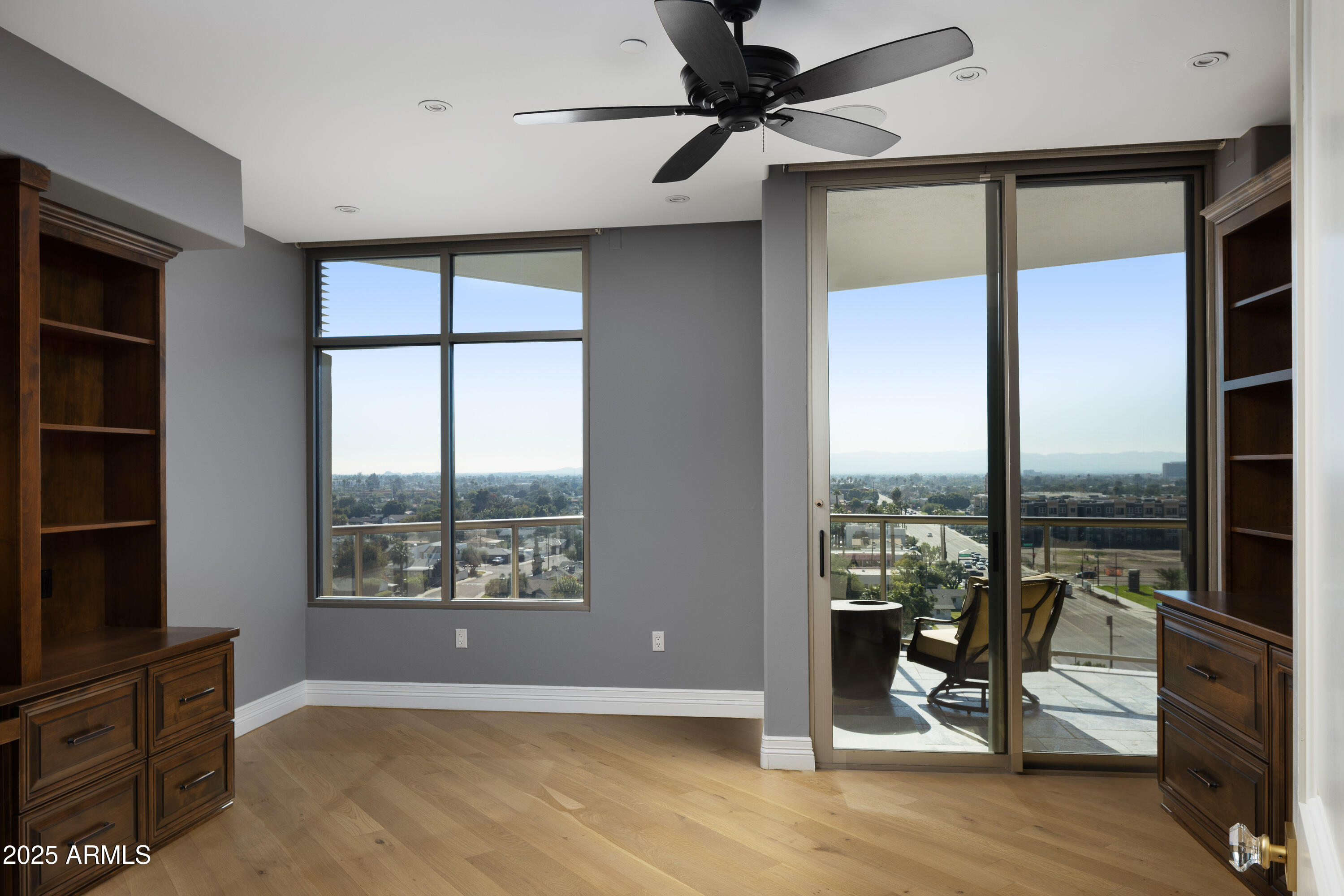 Phoenix, Arizona, 85016, United States, 2 Bedrooms Bedrooms, ,3 BathroomsBathrooms,Residential,For Sale,2001988