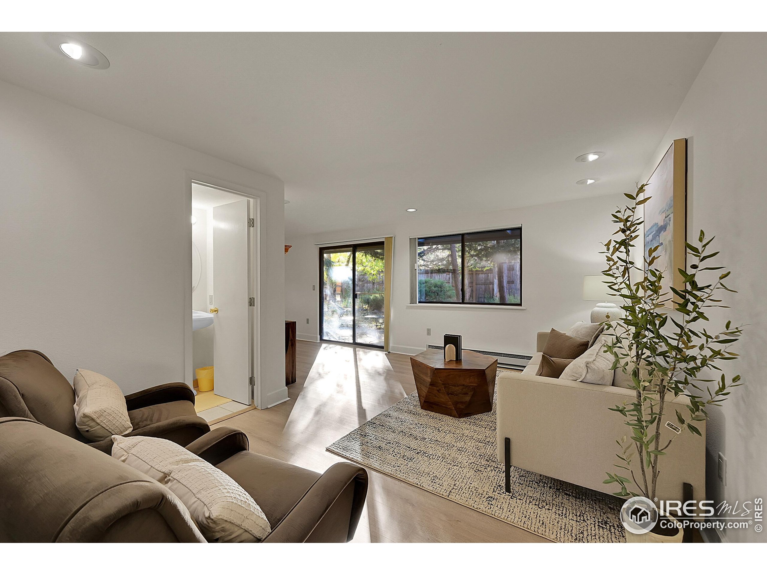 Boulder, Colorado, 80304, United States, 2 Bedrooms Bedrooms, ,2 BathroomsBathrooms,Residential,For Sale,1989249