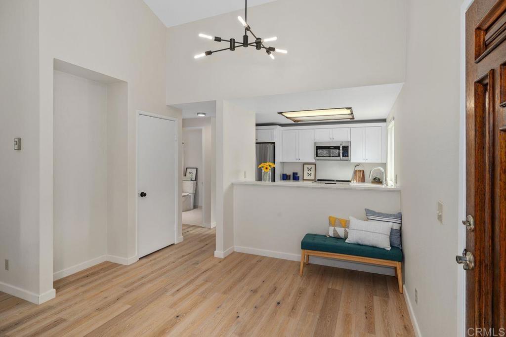 La Jolla, California, 92037, United States, 1 Bedroom Bedrooms, ,1 BathroomBathrooms,Residential,For Sale,1940701