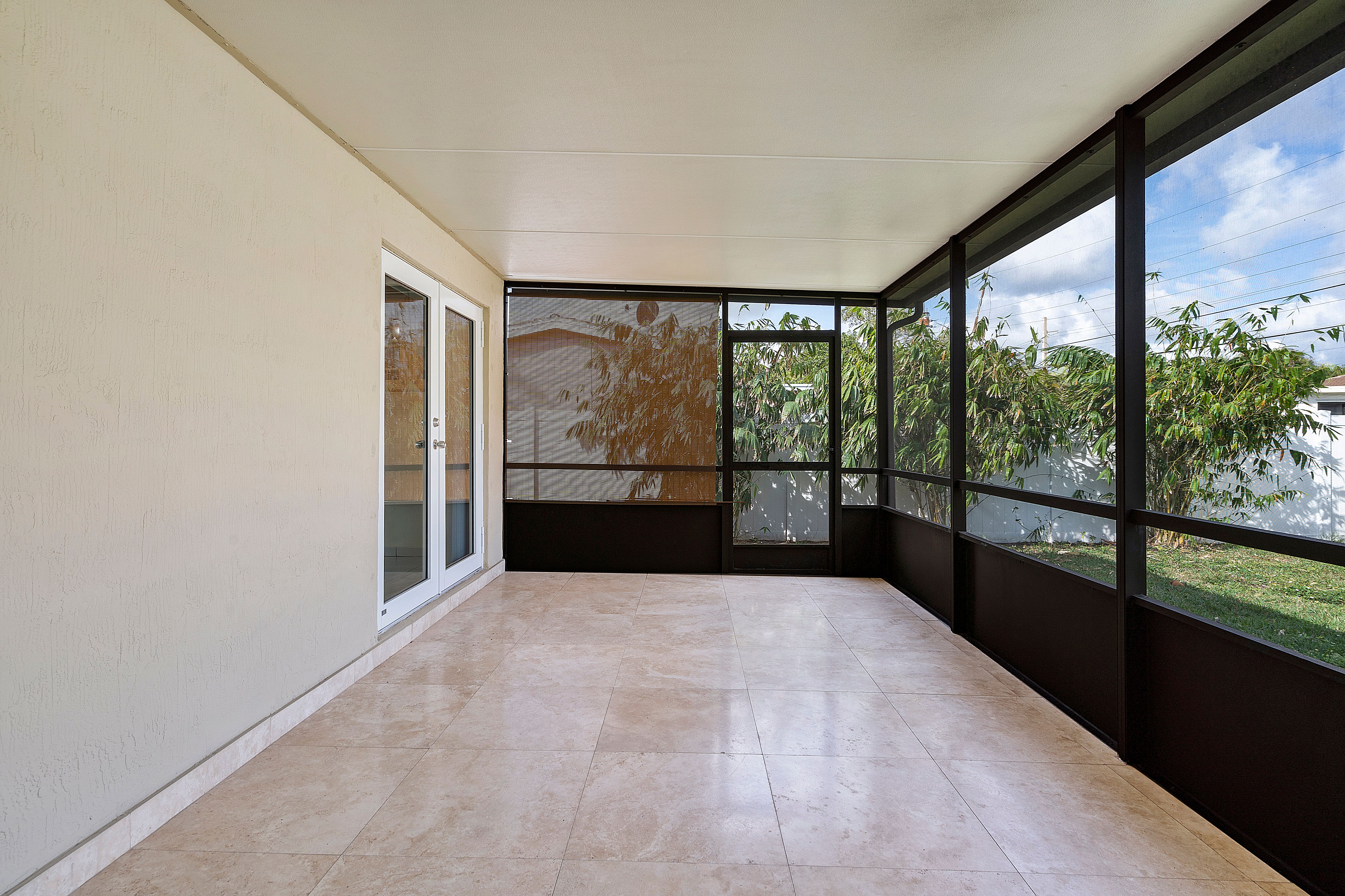  2475 NE 214th St, Aventura, FL, 33180 - 物件實景