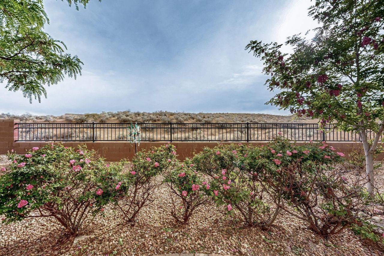 Rio Rancho, New Mexico, 87124, United States, 4 Bedrooms Bedrooms, ,3 BathroomsBathrooms,Residential,For Sale,1804935
