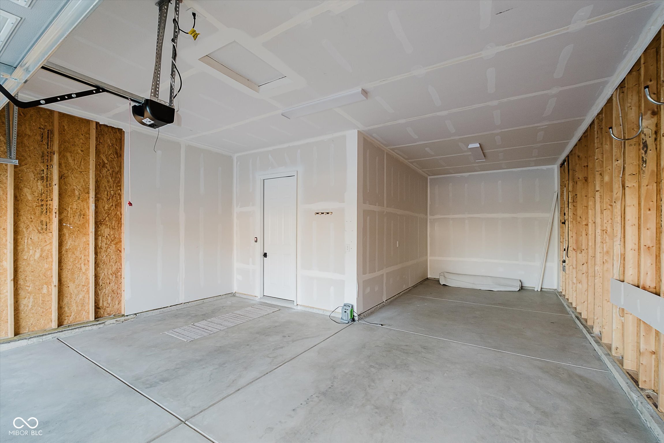 Fishers, Indiana, 46037, United States, 3 Bedrooms Bedrooms, ,2 BathroomsBathrooms,Residential,For Sale,1974200