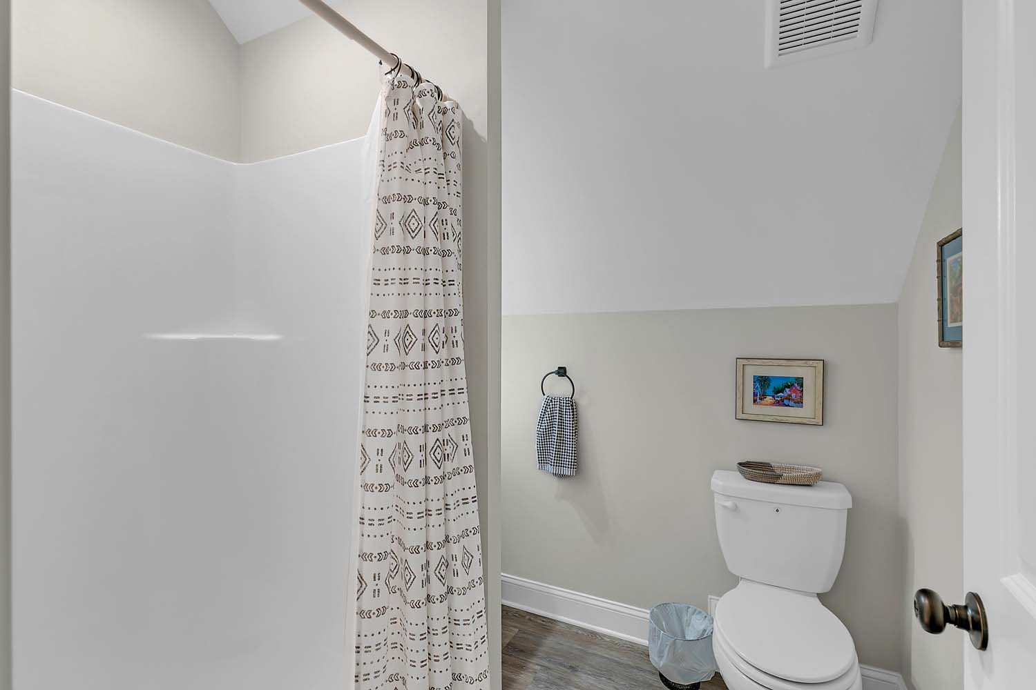 Gloucester, Virginia, 23061-3871, United States, 3 Bedrooms Bedrooms, ,3 BathroomsBathrooms,Residential,For Sale,1989895