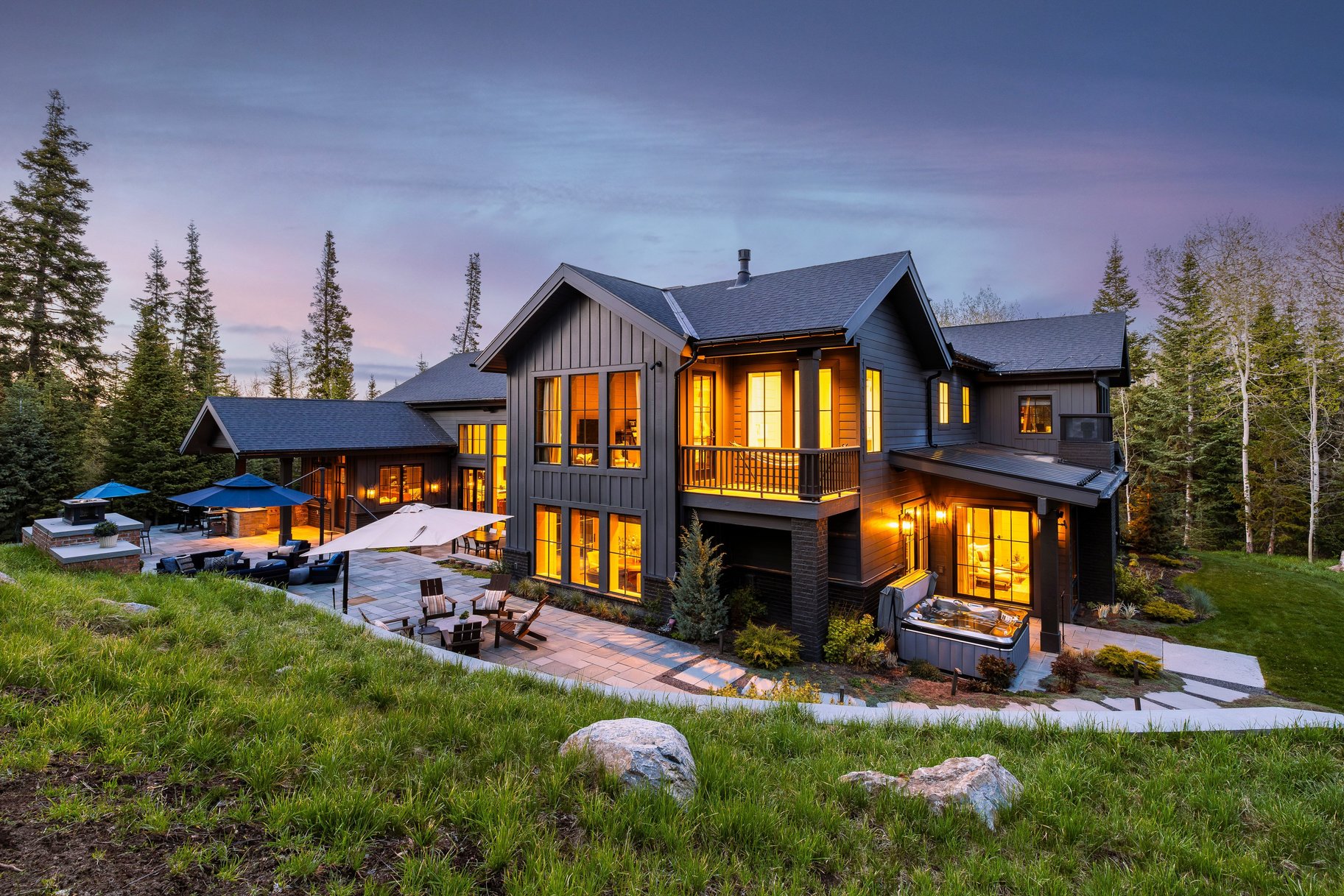  Private Alpine Sanctuary Close to it All - 物件實景