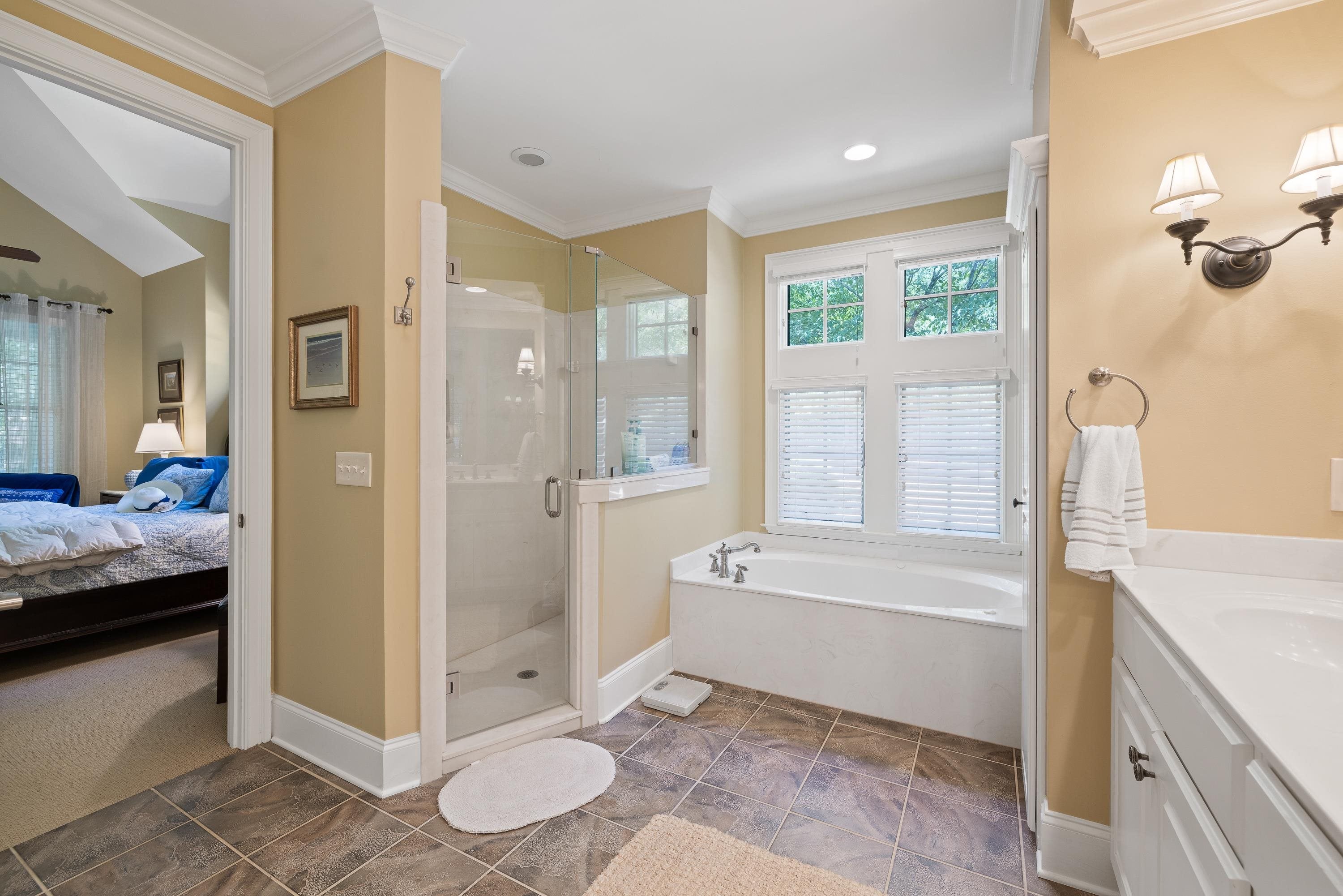 Greensboro, Georgia, 30642, United States, 3 Bedrooms Bedrooms, ,4 BathroomsBathrooms,Residential,For Sale,1829509