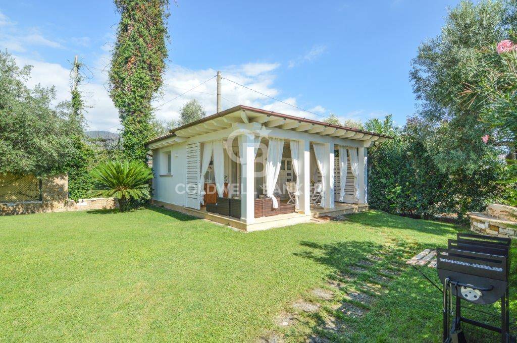 via vaiana, Pietrasanta, Lucca, 55045, IT, 5 Bedrooms Bedrooms, ,6 BathroomsBathrooms,Residential,For Sale,via vaiana,1676903