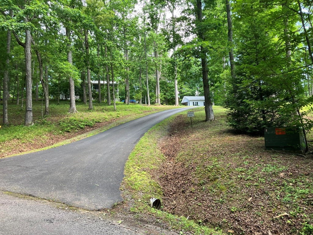 Young Harris, Georgia, 30582, United States, 3 Bedrooms Bedrooms, ,3 BathroomsBathrooms,Residential,For Sale,1847113