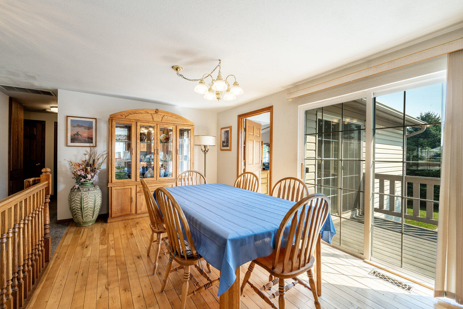 Sheridan, Wyoming, 82801, United States, 3 Bedrooms Bedrooms, ,3 BathroomsBathrooms,Residential,For Sale,1939010