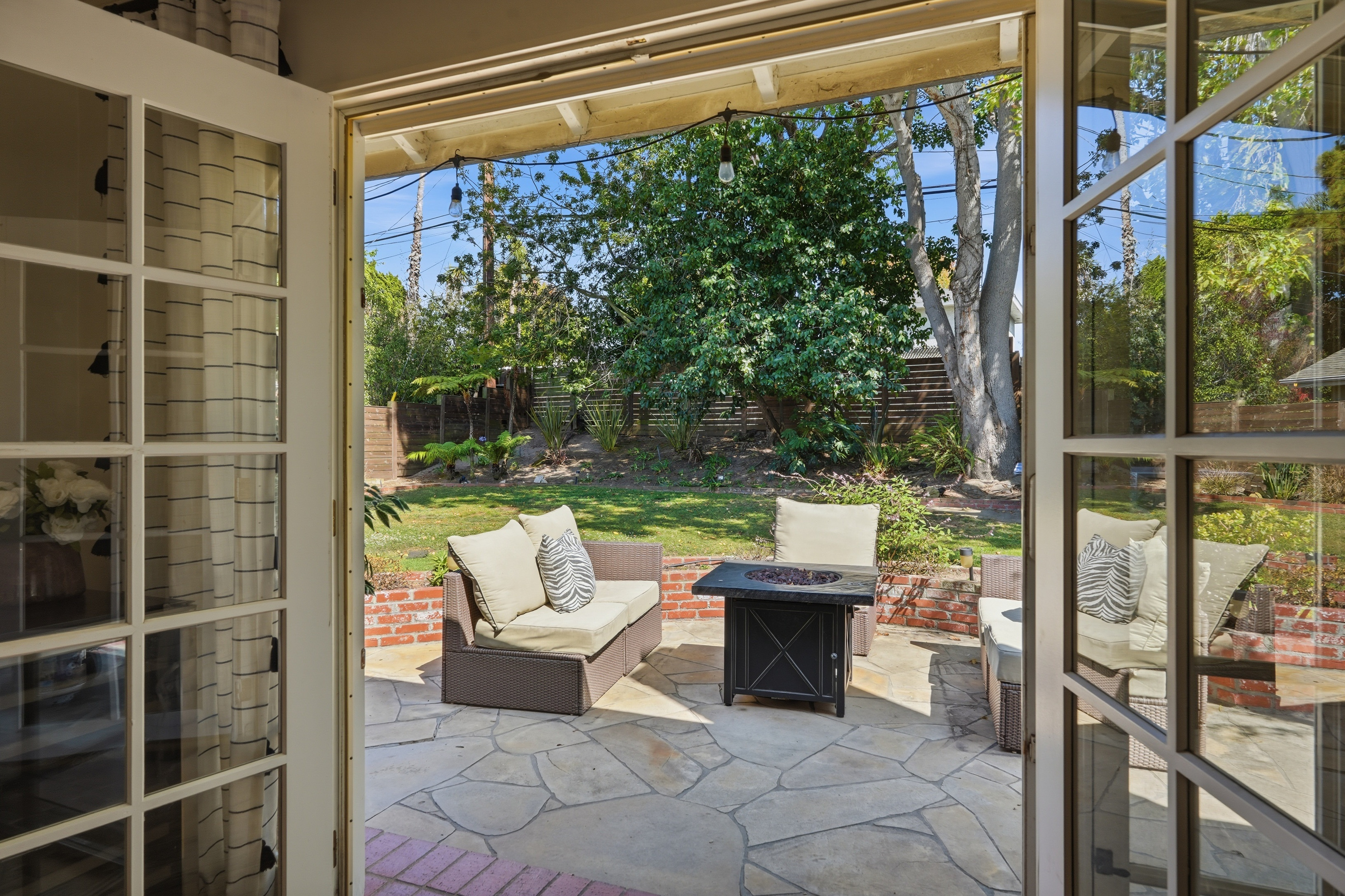  8916 Rayford Drive, Los Angeles, CA 90045 - 物件實景