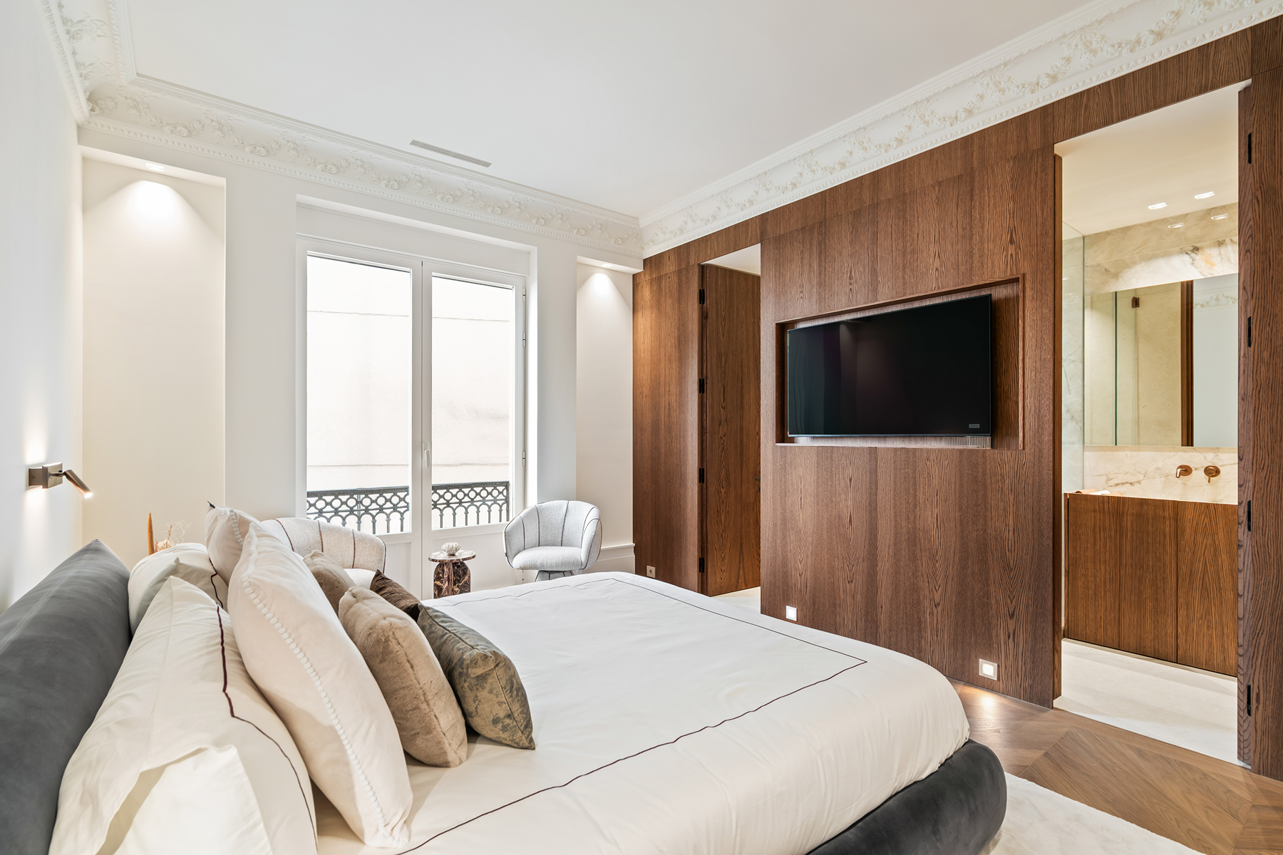  Spacious contemporary design flat in the center - 物件實景
