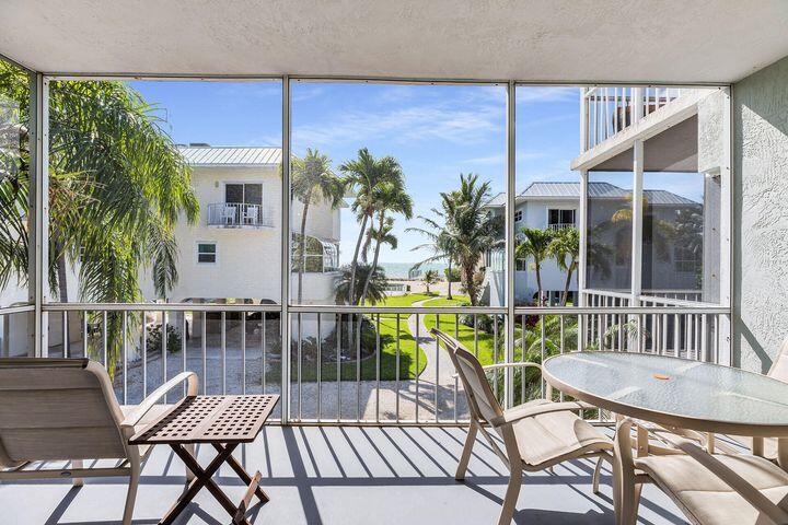 Islamorada, Florida, 33036, United States, 2 Bedrooms Bedrooms, ,3 BathroomsBathrooms,Residential,For Sale,1990240
