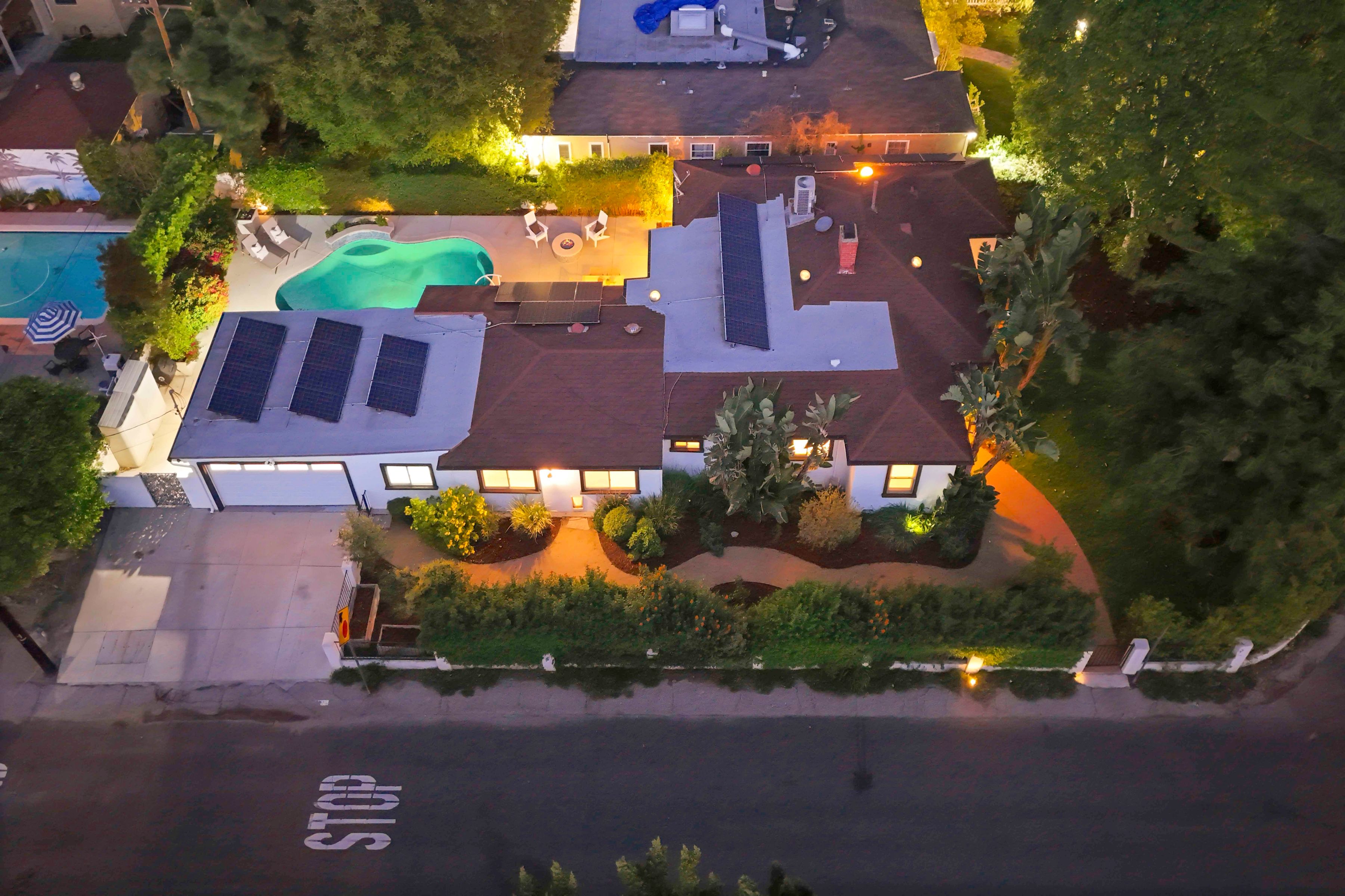  11593 Kling Street - 物件實景