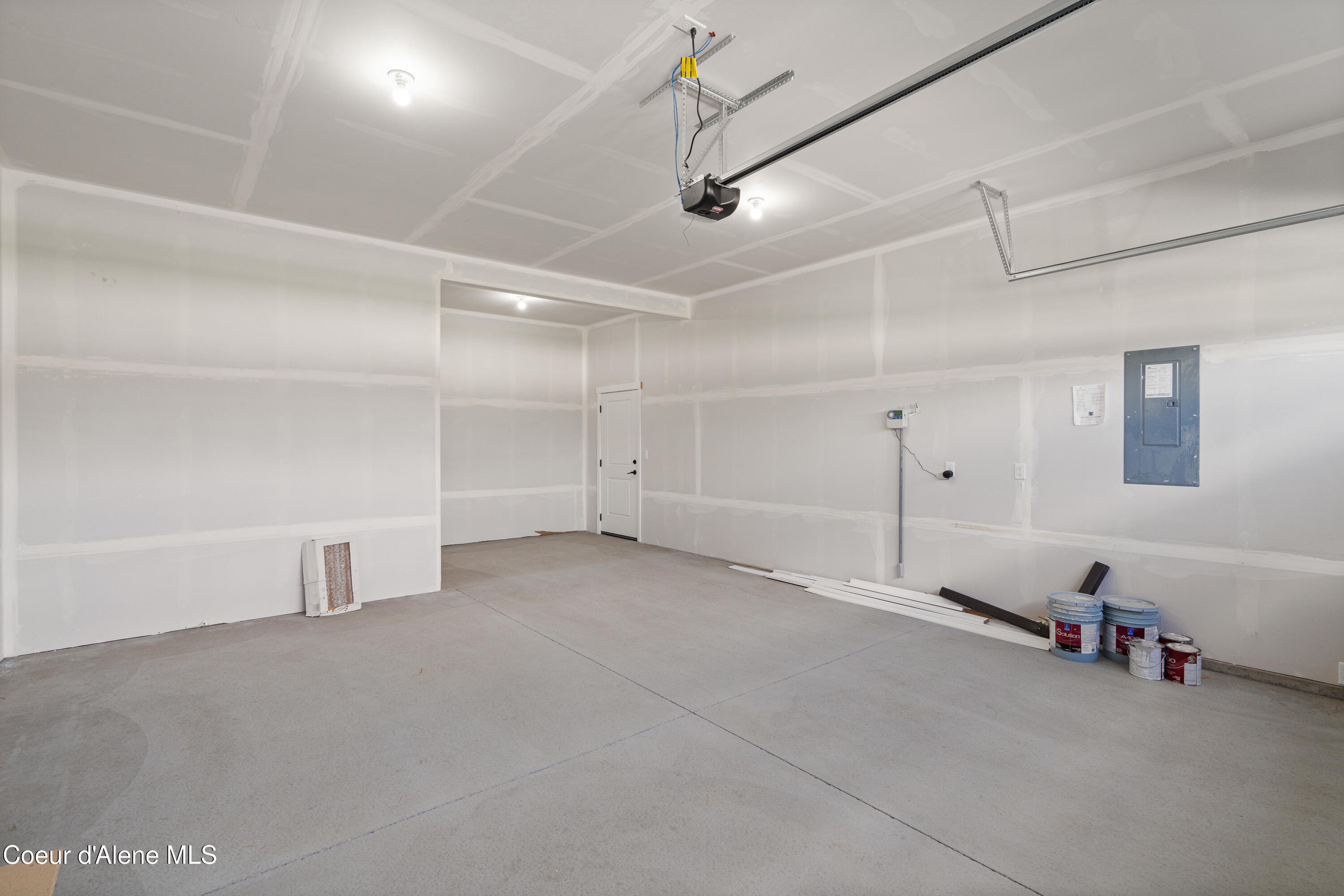 Coeur d'Alene, Idaho, 83814, United States, 5 Bedrooms Bedrooms, ,3 BathroomsBathrooms,Residential,For Sale,1943081